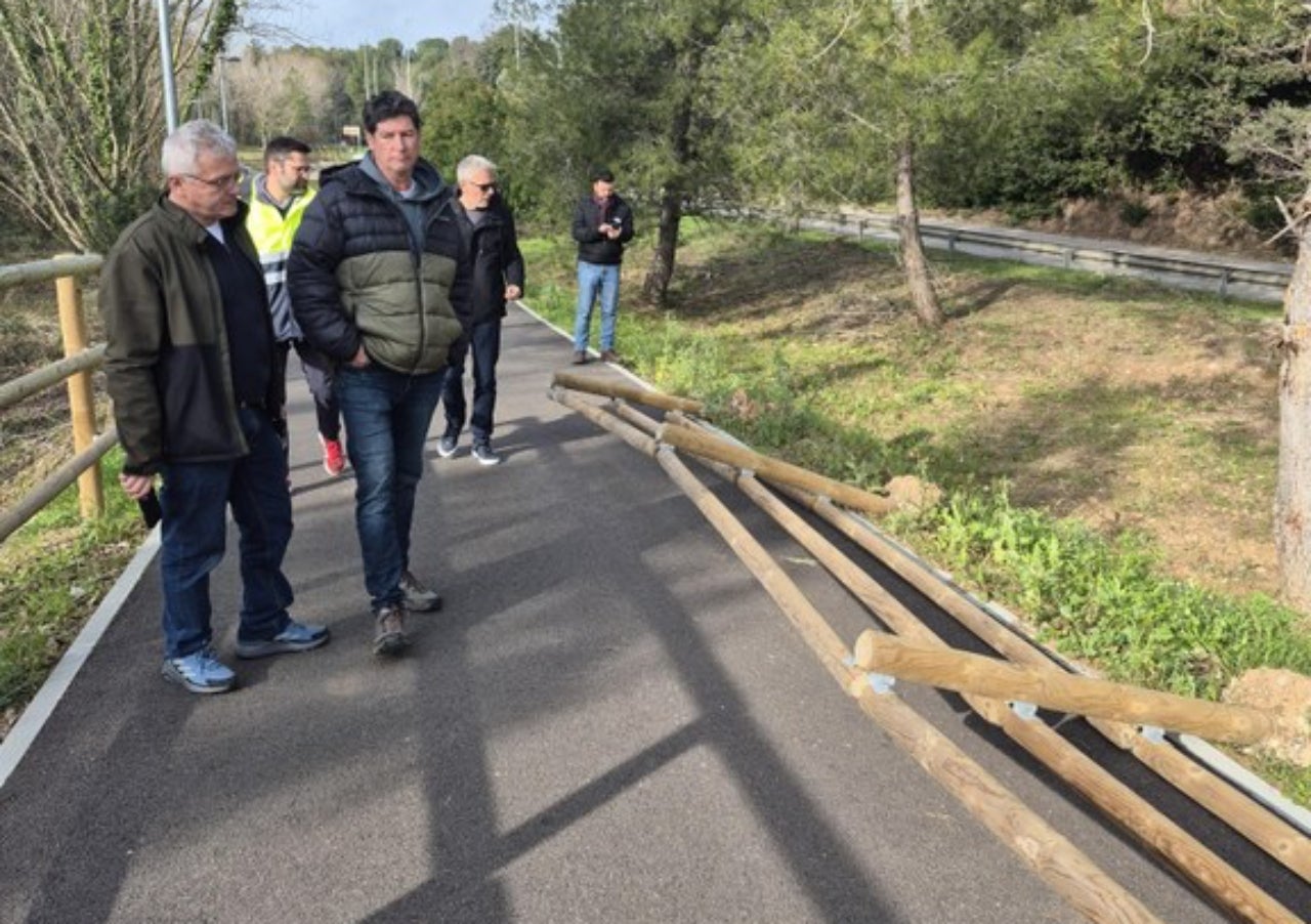 Inspecció al carril bici que ha de connectar Can Trias i el nucli urbà | Aj. Viladecavalls