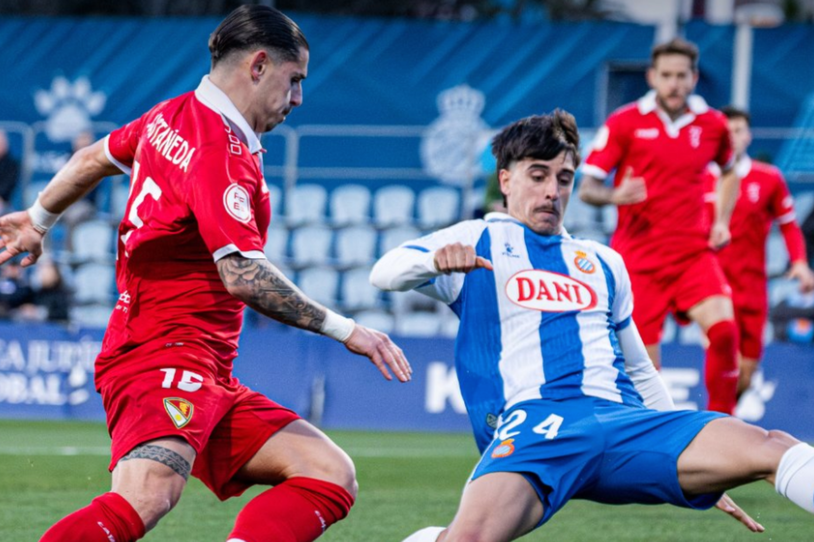 Imatges del partit entre l'Espanyol 'B' i el Terrassa FC / X Terrassa FC