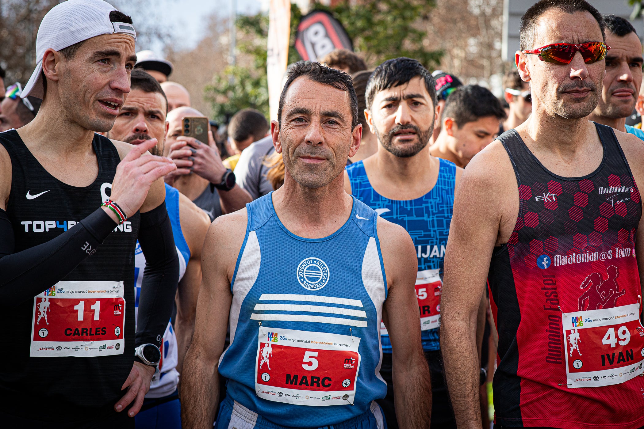 Aquest diumenge, 1 de febrer, s'ha celebrat la 26a edició de la Mitja Marató Internacional de Terrassa. Un total de 4.154 participants han corregut en els dos recorreguts que s'han organitzat, la cursa gran (de 21 quilòmetres) i la Santi Centelles (de 5 quilòmetres). Els grans triomfadors de la jornada han estat Jaume Leiva i Cristina Silva, que s'ha proclamat campions de l'edició d'enguany amb un temps d'1:07:43 i 1:15:18, respectivament | Javier González