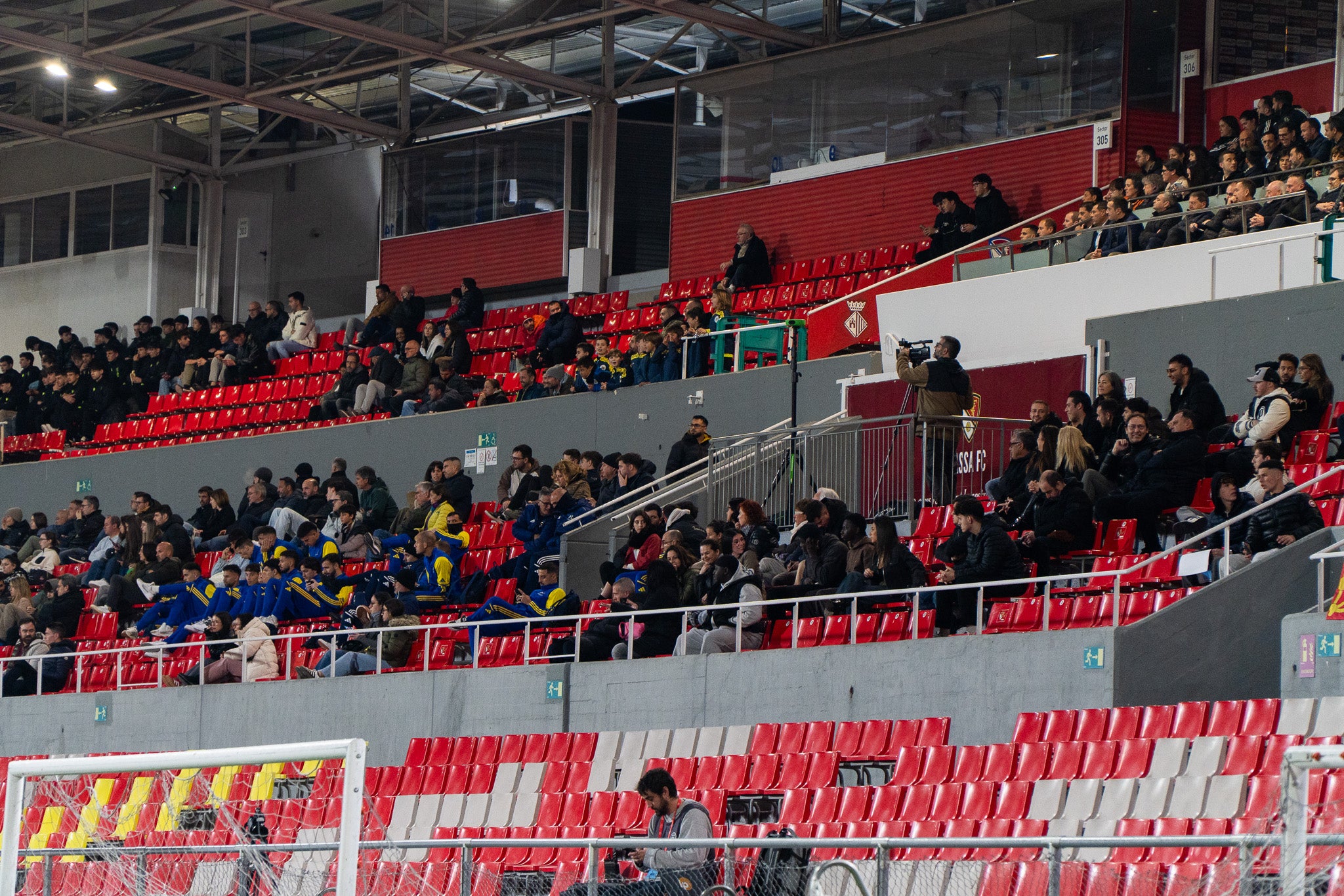La selecció Catalana Amateur ha quedat eliminada de la Copa de Regions UEFA després de perdre la semifinal contra Navarra. El partit, disputat a l'estadi Olímpic de Terrassa, es va decidir a la pròrroga després que el matx arribés al xiulet final amb un empat a 2. En aquests 20 minuts addicionals, els navarresos van ser molt superiors, aconseguint el tercer i quart gol i eliminant als catalans de la competició. Aquest diumenge, 1 de març, es jugarà la final del torneig entre les Illes Canàries i Navarra a les 12:00 hores | Jan Romero