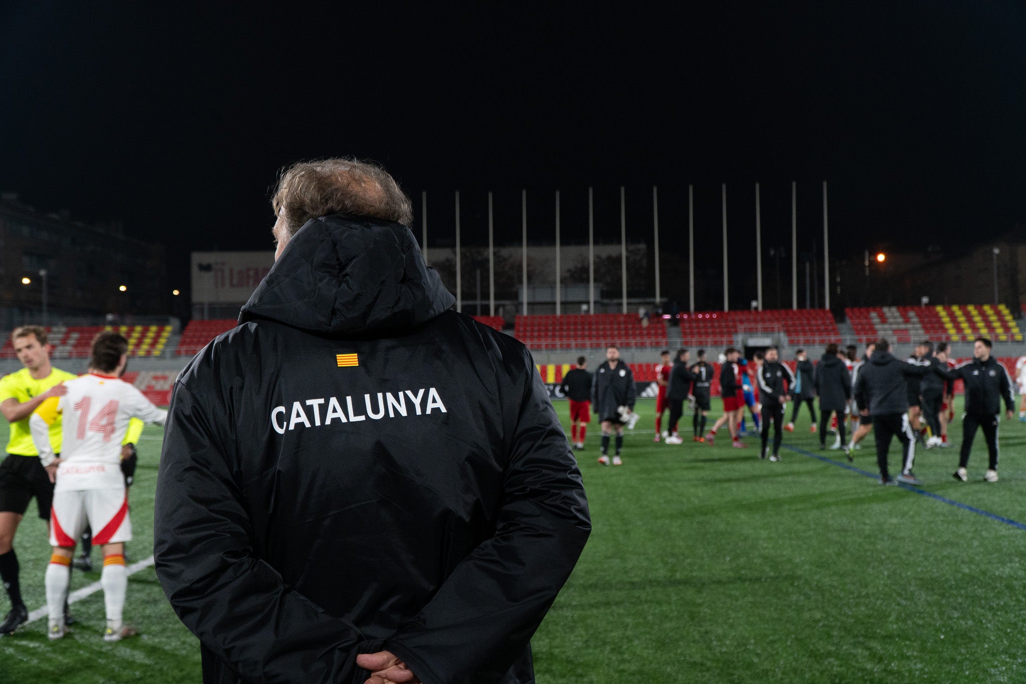 La selecció Catalana Amateur ha quedat eliminada de la Copa de Regions UEFA després de perdre la semifinal contra Navarra. El partit, disputat a l'estadi Olímpic de Terrassa, es va decidir a la pròrroga després que el matx arribés al xiulet final amb un empat a 2. En aquests 20 minuts addicionals, els navarresos van ser molt superiors, aconseguint el tercer i quart gol i eliminant als catalans de la competició. Aquest diumenge, 1 de març, es jugarà la final del torneig entre les Illes Canàries i Navarra a les 12:00 hores | Jan Romero
