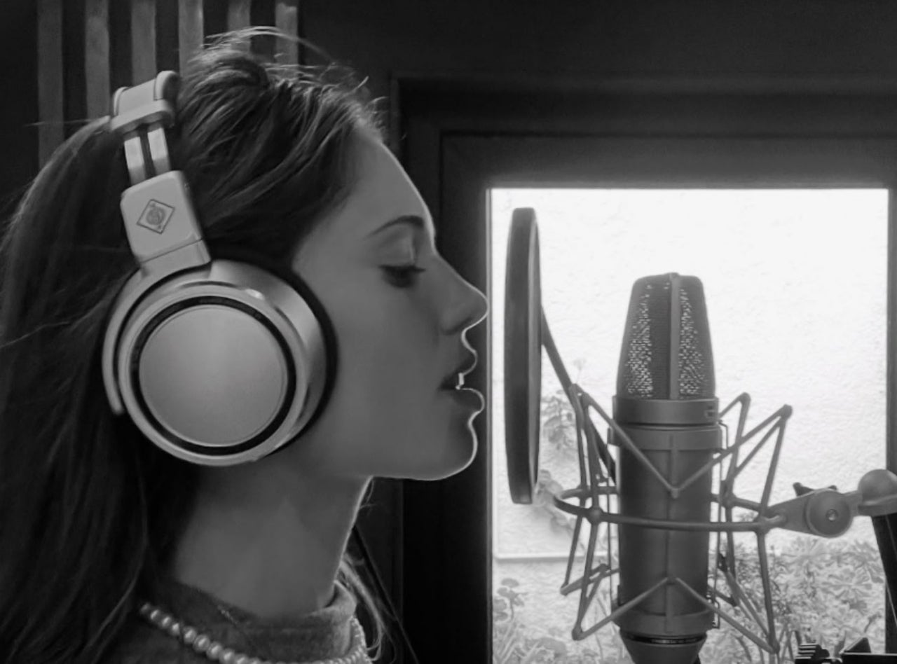 Sara Sánchez, artista de Terrassa que ha publicat el seu primer single