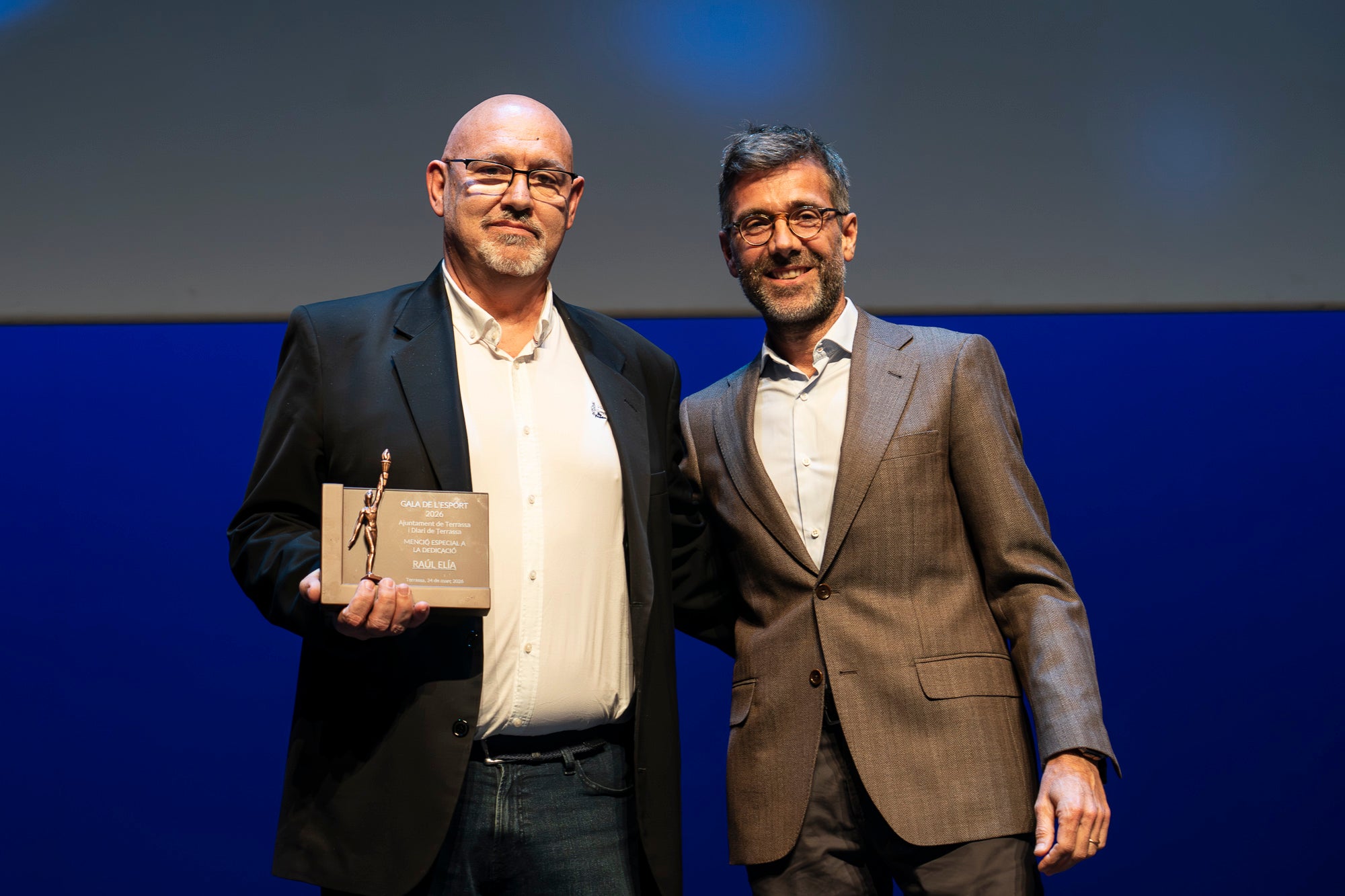 El Teatre Principal va acollir dimarts a la tarda la 51a Gala de l'Esport – Trofeu Lluís Francino i Riera. L'objectiu del certament és retre homenatge a l'esport de la ciutat i als i les esportistes locals, així com entitats, directius i tècnics que hagin destacat durant l'any 2025. El gran triomfar de la nit va ser el waterpolista Álvaro Granados, que va ser nomenat millor Esportista de l'any. En esport adaptat, el guanyador va ser el nedador Jacobo Garrido | Mireia Comas