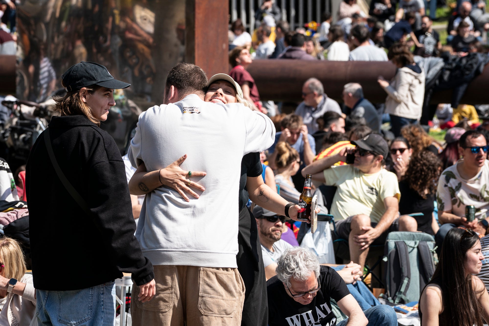 Aquest diumenge ha tingut lloc una de les cites més emblemàtiques i participatives del Festival de Jazz Terrassa: el Pícnic Jazz. La zona del Torrent de la Font d’en Sagrera, al sud del parc, ha acollit una jornada de música en directe, gastronomia i activitats lúdiques en un ambient festiu i familiar. A més del Pícnic Xics, a l’escenari principal hem tingut els concerts de la Fredi’s Jazz Band, i la veu magnètica de Sara Dowling amb Ignasi Terraza Trio. I a la tarda, Against The Blues i Dani Nel·lo.