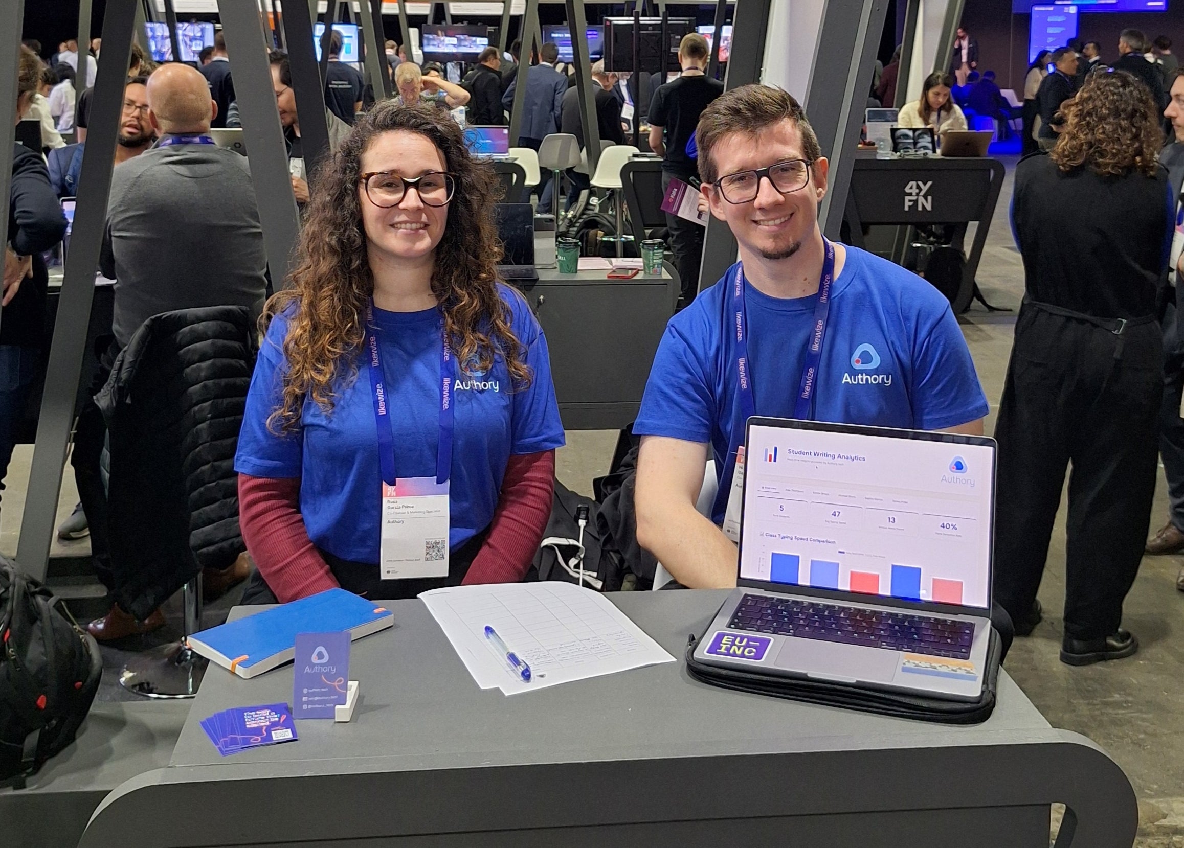 Rosa Garcia i Nil Gàllego en l'estand que van mostrar Authory a la fira 4YFN | Cedida