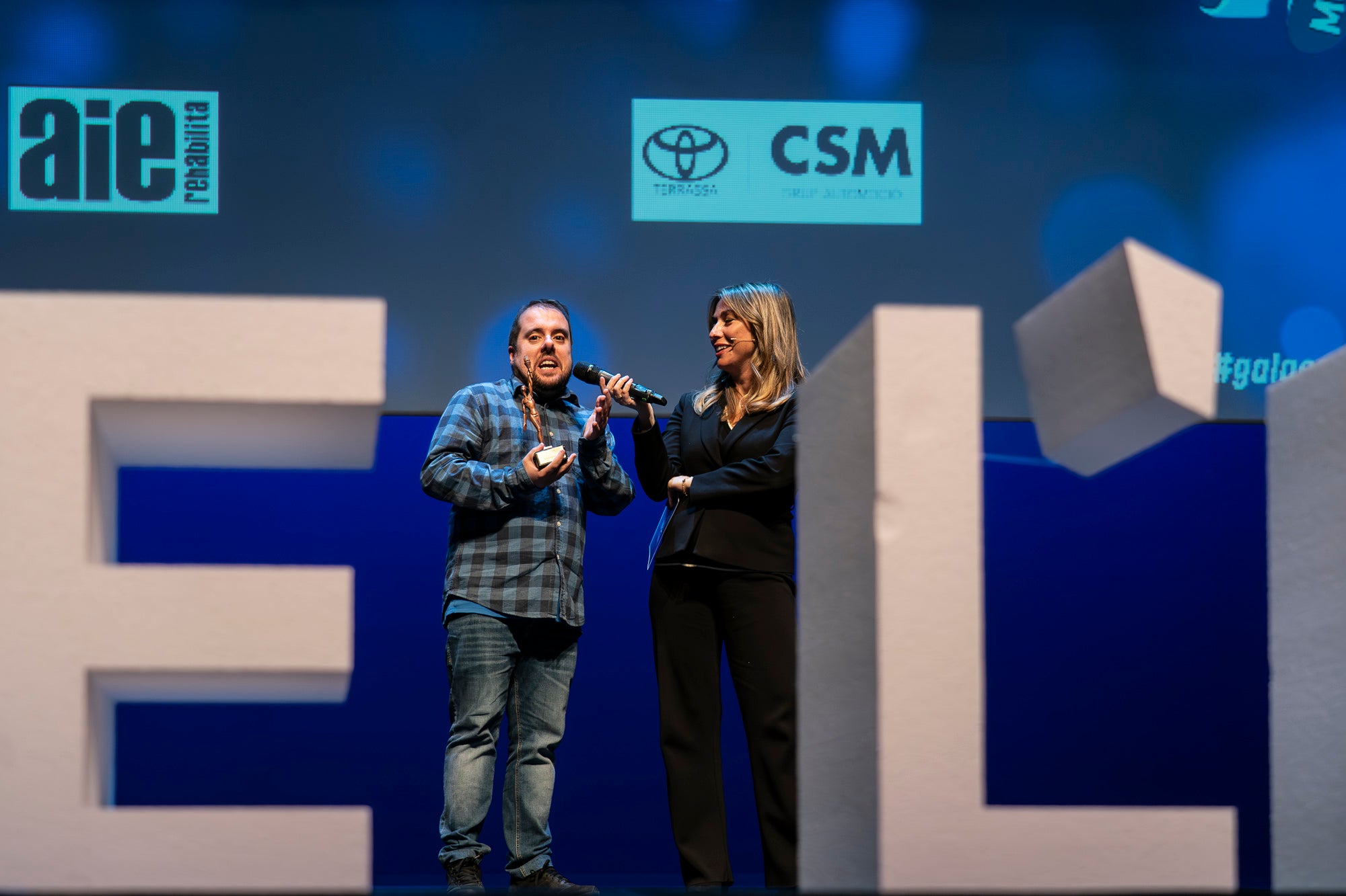 El Teatre Principal va acollir dimarts a la tarda la 51a Gala de l'Esport – Trofeu Lluís Francino i Riera. L'objectiu del certament és retre homenatge a l'esport de la ciutat i als i les esportistes locals, així com entitats, directius i tècnics que hagin destacat durant l'any 2025. El gran triomfar de la nit va ser el waterpolista Álvaro Granados, que va ser nomenat millor Esportista de l'any. En esport adaptat, el guanyador va ser el nedador Jacobo Garrido | Mireia Comas