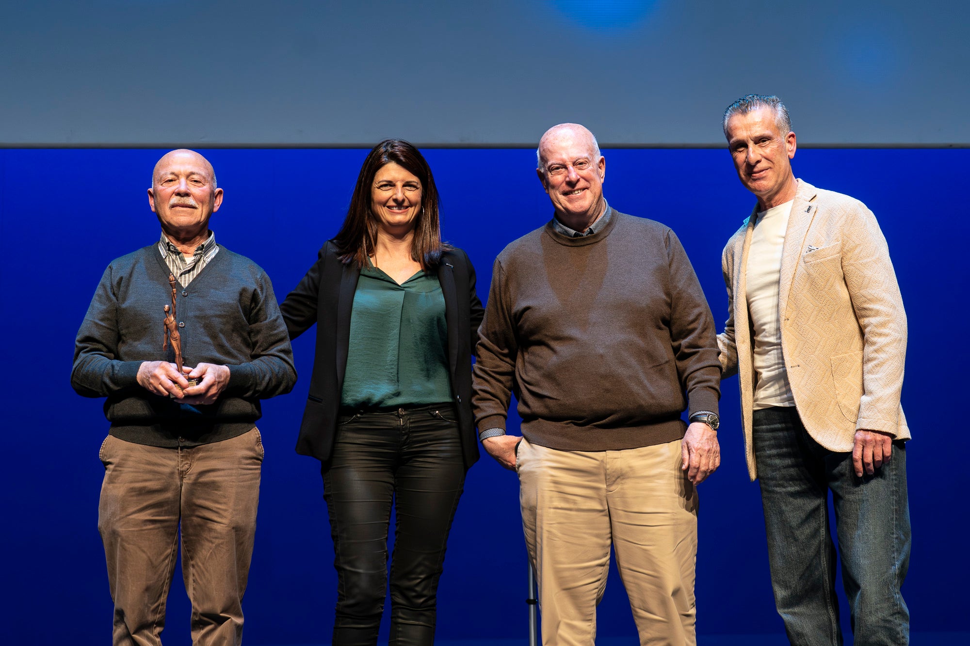 El Teatre Principal va acollir dimarts a la tarda la 51a Gala de l'Esport – Trofeu Lluís Francino i Riera. L'objectiu del certament és retre homenatge a l'esport de la ciutat i als i les esportistes locals, així com entitats, directius i tècnics que hagin destacat durant l'any 2025. El gran triomfar de la nit va ser el waterpolista Álvaro Granados, que va ser nomenat millor Esportista de l'any. En esport adaptat, el guanyador va ser el nedador Jacobo Garrido | Mireia Comas