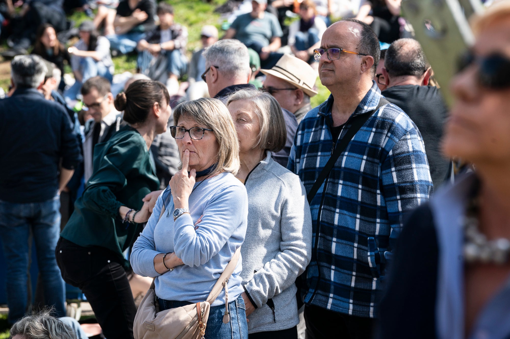 Aquest diumenge ha tingut lloc una de les cites més emblemàtiques i participatives del Festival de Jazz Terrassa: el Pícnic Jazz. La zona del Torrent de la Font d’en Sagrera, al sud del parc, ha acollit una jornada de música en directe, gastronomia i activitats lúdiques en un ambient festiu i familiar. A més del Pícnic Xics, a l’escenari principal hem tingut els concerts de la Fredi’s Jazz Band, i la veu magnètica de Sara Dowling amb Ignasi Terraza Trio. I a la tarda, Against The Blues i Dani Nel·lo.