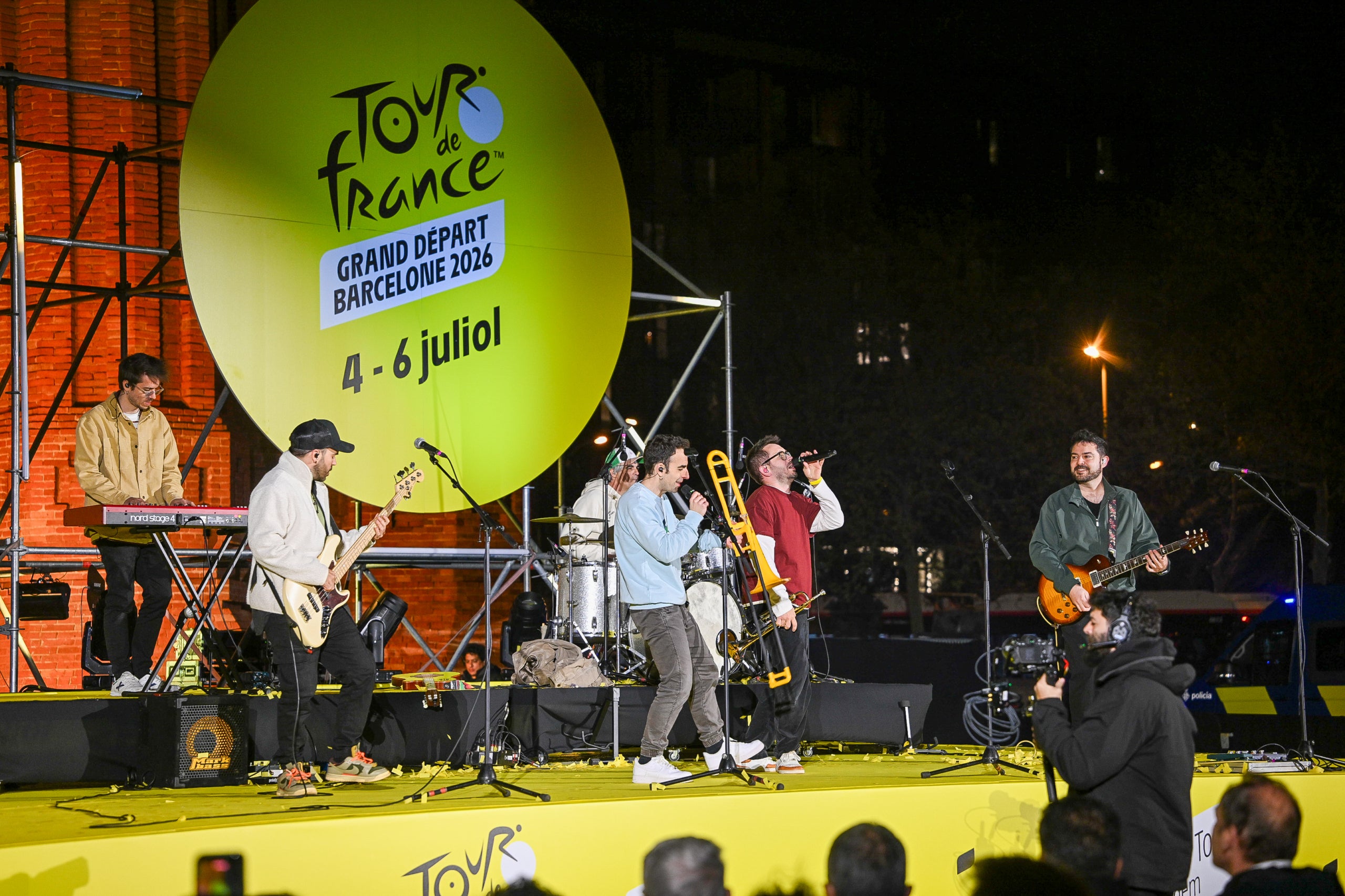 Festa de presentació del Gran Départ del Tour de France a Barcelona, amb Doctor Prats creant l'himne | Aj. Barcelona