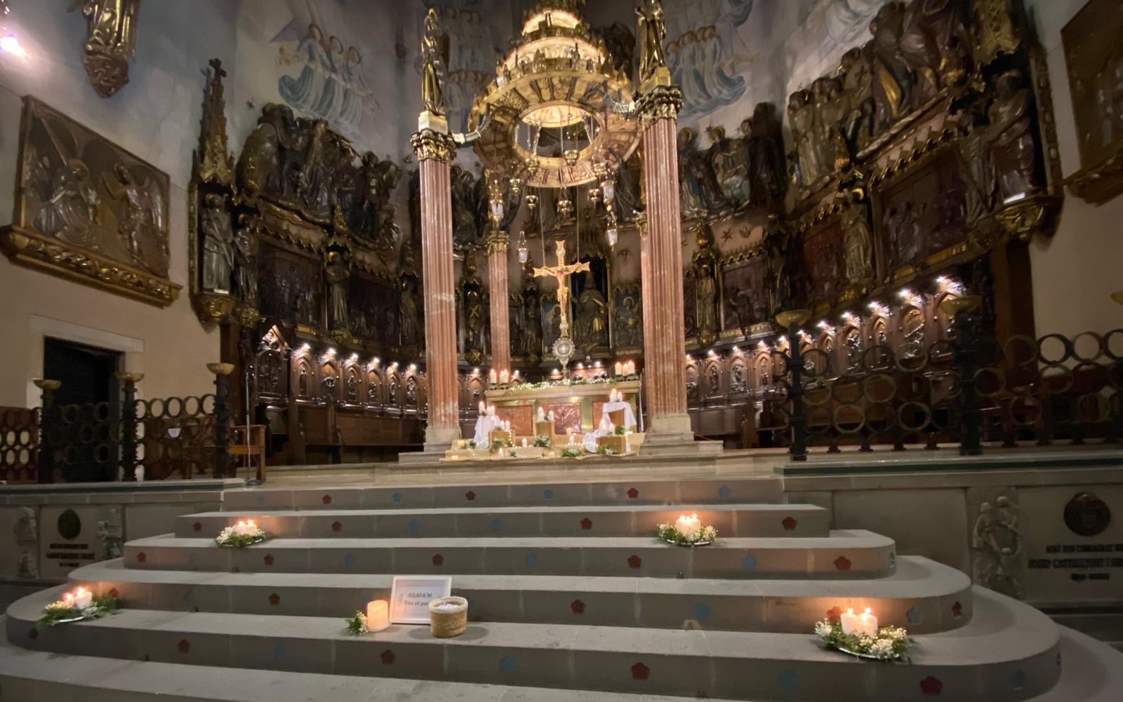 Imatges d'edicions passades de les '24 hores per al Senyor' | Parròquia Sant Esperit
