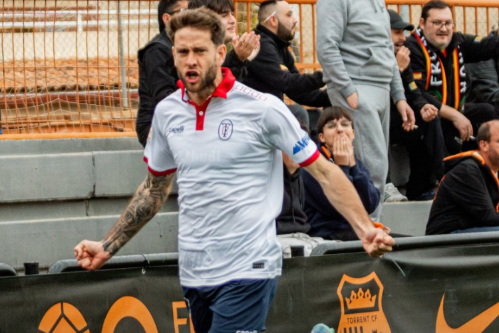 Nahuel celebrant el seu gol a Torrent / Juanma Medina Terrassa FC