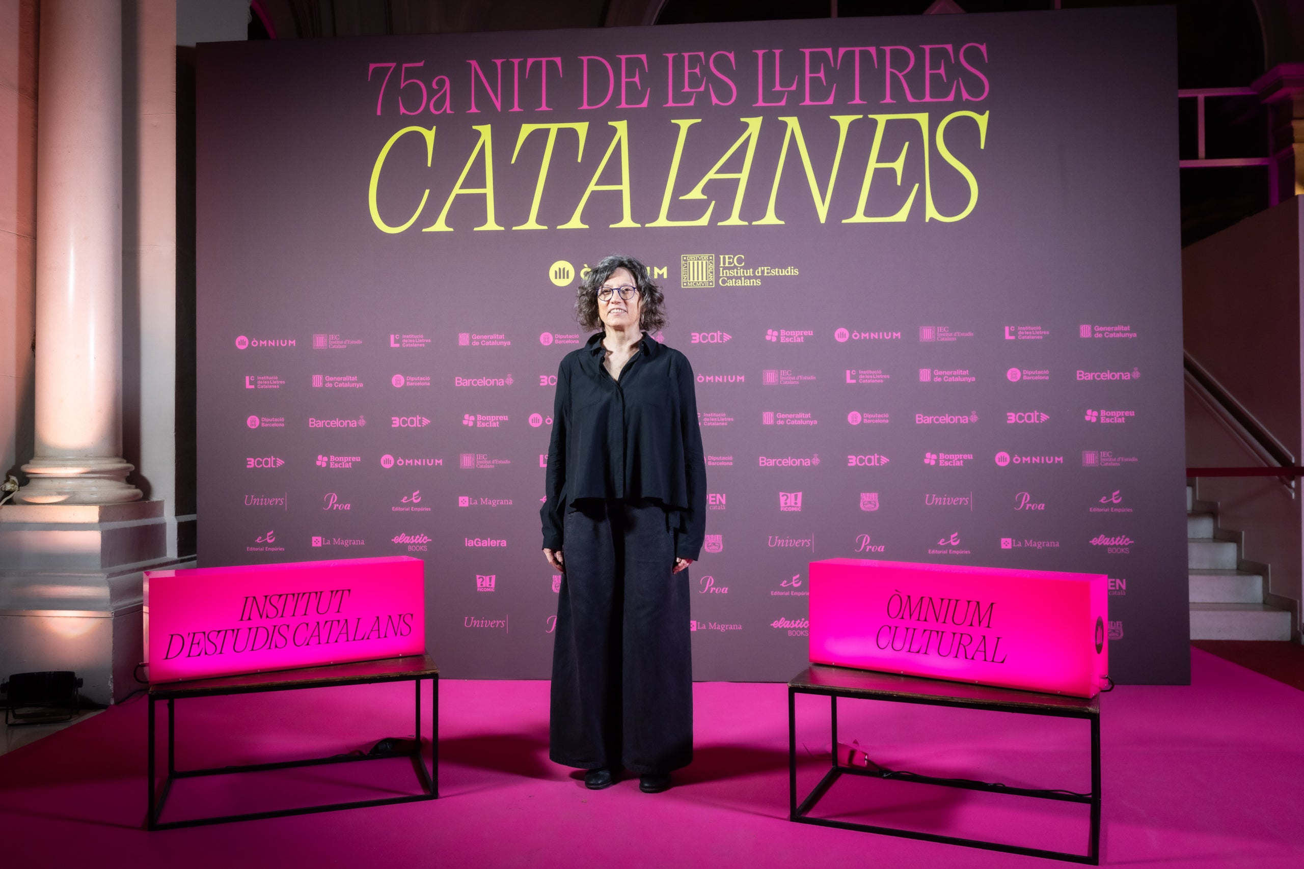 Antònia Carré-Pons a la catifa vermella de la 75a Nit de les Lletres Catalanes | Jordi Borràs. Via ACN