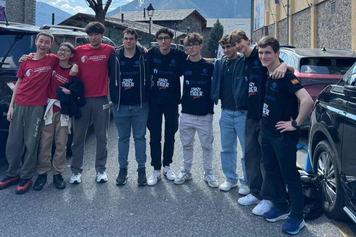 'Robonova' a la competició Europea de Vex Robotics | Cedida
