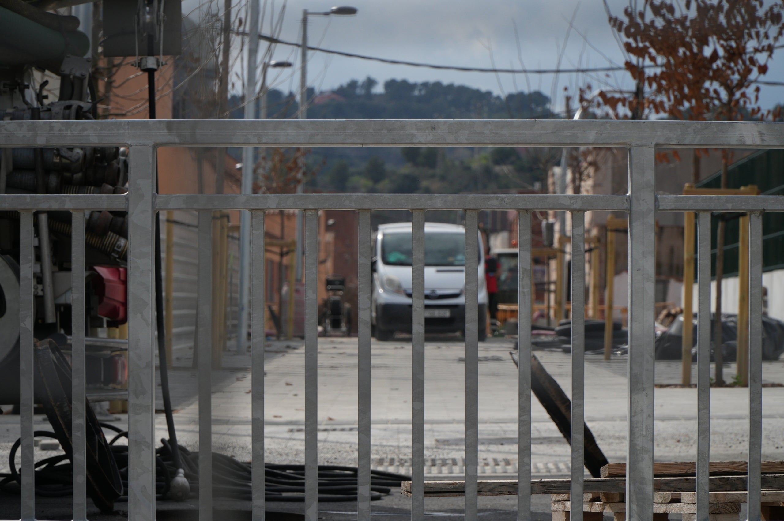 Ara fa exactament un any, van començar les obres per transformar tot l'àmbit recollit en el Pla de Millora Urbana (PMU) de remodelació del sector de la carretera de Rubí, 223. Aquest espai s'ha de convertir en una zona residencial, comercial i de serveis. El sector complet està delimitat pels terrenys situats entre l'avinguda de Santa Eulàlia, la carretera de Rubí, el carrer del Mestre Trias, la plaça de Jaume Jové i els reservats per una futura ampliació sud del Parc de Vallparadís. Els treballs haurien de finalitzar passat l’estiu, omplint de nova vida una superfície d'uns 19.230 m², dels quals 7.137 m² de sòl es destinaran a la construcció d'habitatges i uns 12.093 m² de sòl públic, per completar la vialitat de l'entorn i el perímetre oest del parc de Vallparadís. 