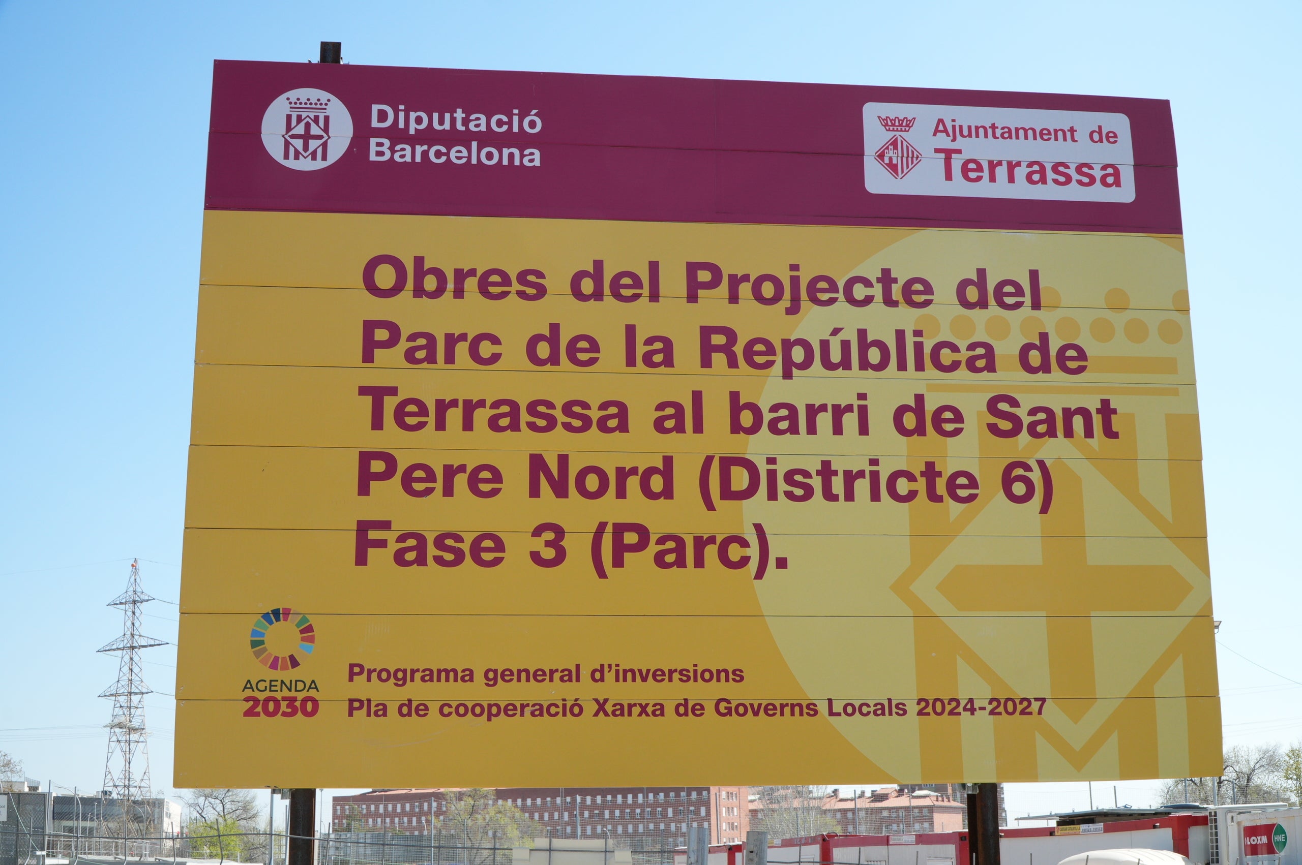 El Parc de la República encara els últims mesos d’obres. El govern municipal ha anunciat que té previst que el nou pulmó verd de la ciutat es pugui inaugurar aquest estiu. En aquesta tercera fase, s’estan fent les diferents plataformes que conformen el parc de Sant Pere Nord, els camins longitudinals nord-sud, la bassa de reg, els paviments, la jardineria i altres elements. La proposta arquitectònica vol recuperar la identitat del passat d'aquest espai públic valorant l'àmbit rural i de gestió de l'aigua, i inclourà quatre espais de jocs infantils, zona enjardinada i un hort urbà.