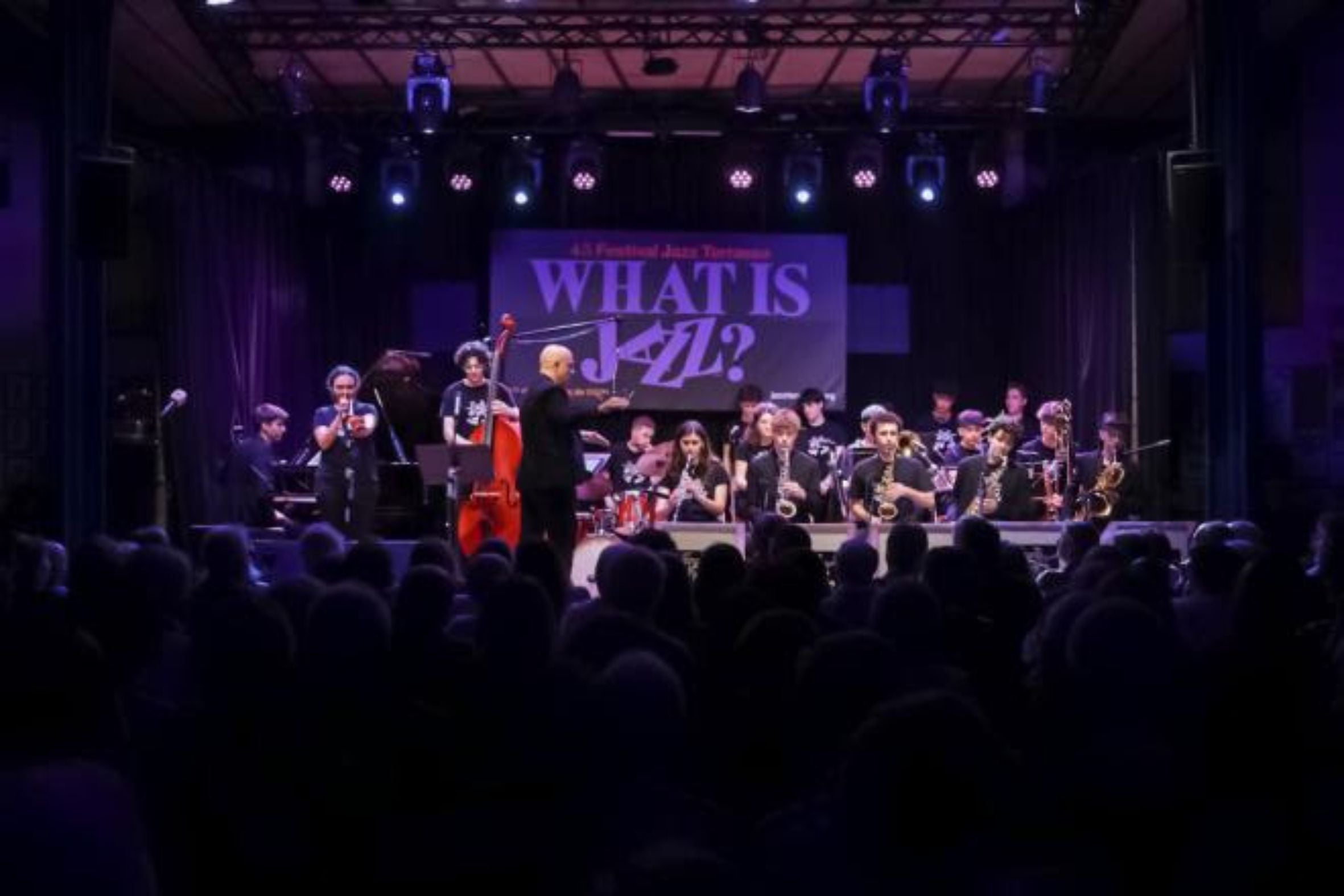 La Sant Andreu Jazz Band celebrant els seus vint anys com a cloenda del Festival de Jazz de Terrassa 2026 a la Nova Jazz Cava | Xavi Almirall