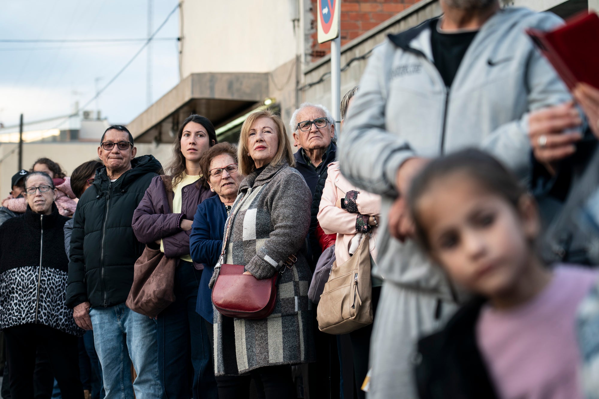 Com és tradició, aquest Dijous Sant el barri de les Arenes ha acollit la Procesión del Encuentro. La jornada ha comptat amb la participació de les confraries Hermandad Jesús Cautivo y María Santísima de las Arenas; Hermandad Nuestro Padre Jesús Nazareno y Virgen de los Dolores de Terrassa; i Cofradía Virgen de las Angustias de Terrassa del Centro Andaluz de Nueva Carteya | Mireia Comas