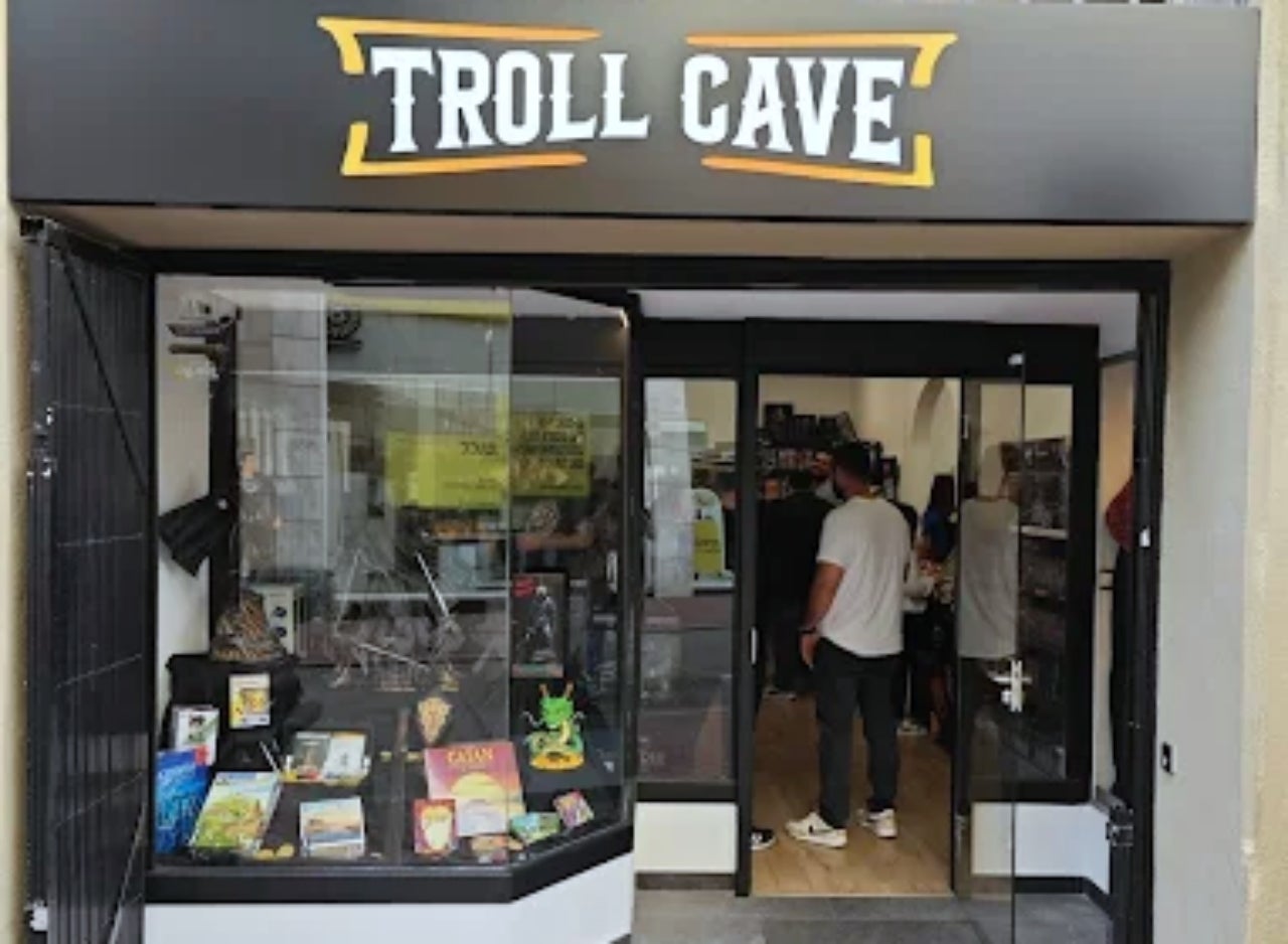 La botiga Troll Cave, al carrer de Puignovell | TC