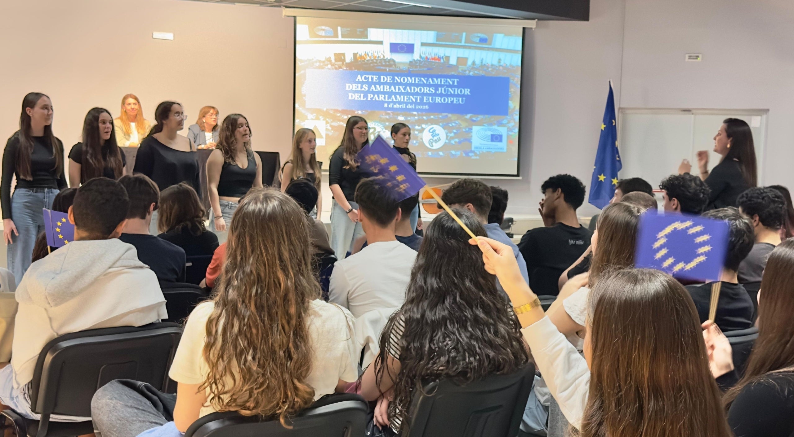Acte de nomenament dels nous ambaixadors i ambaixadores júniors del Parlament Europeu | Aj. Terrassa