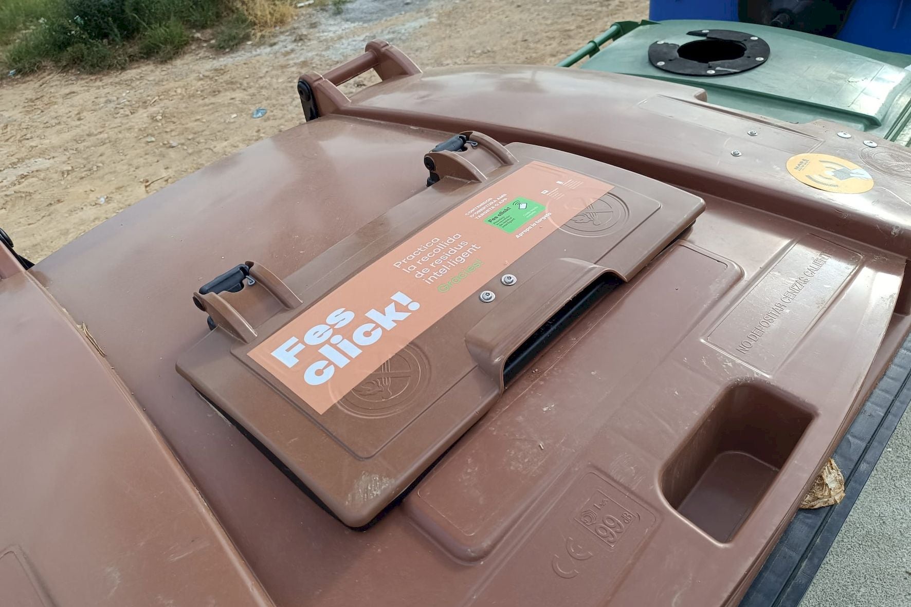 El nou sistema de contenidors tancats arriba a Vista Alegre | Aj. Terrassa 