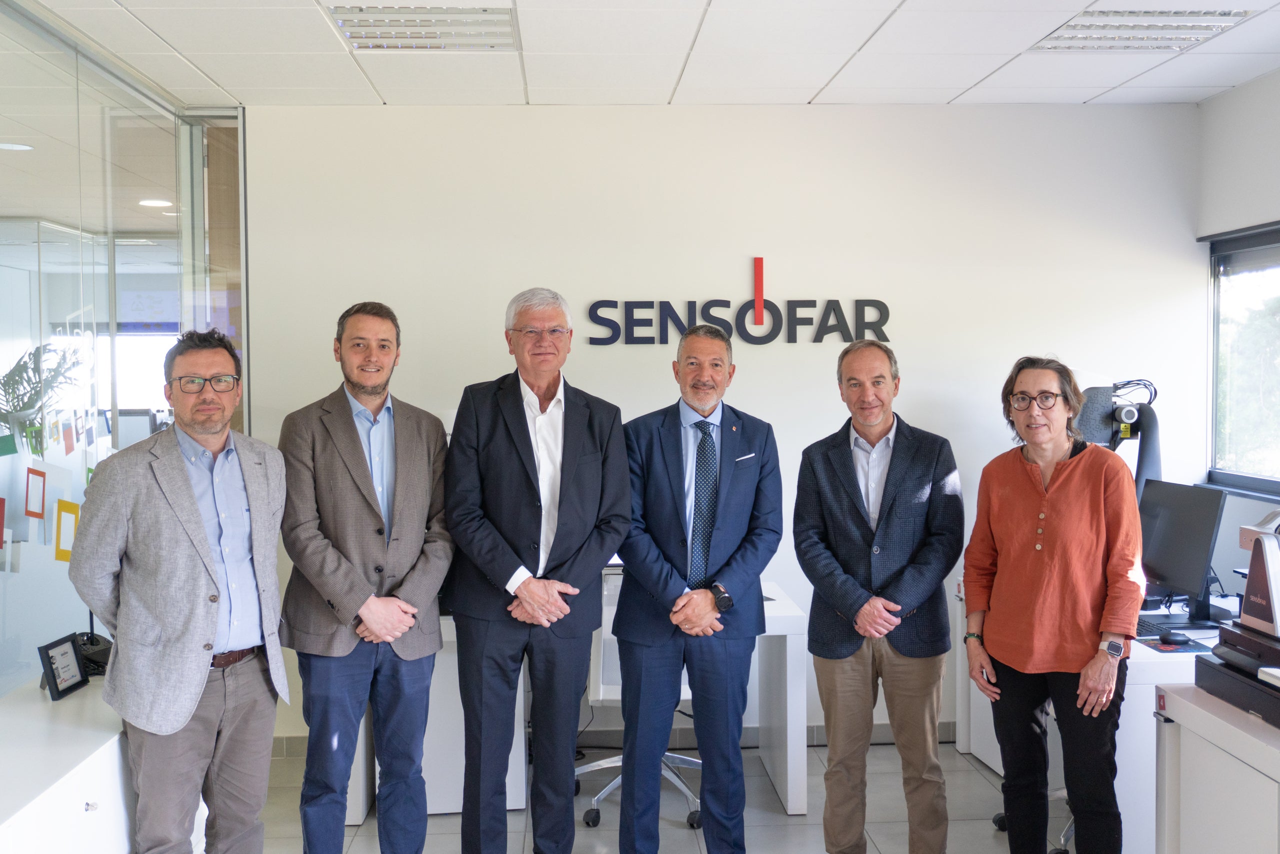 Visita del conseller Miquel Sàmper a l'empresa Sensofar de Terrassa | Comunicació Sensofar.