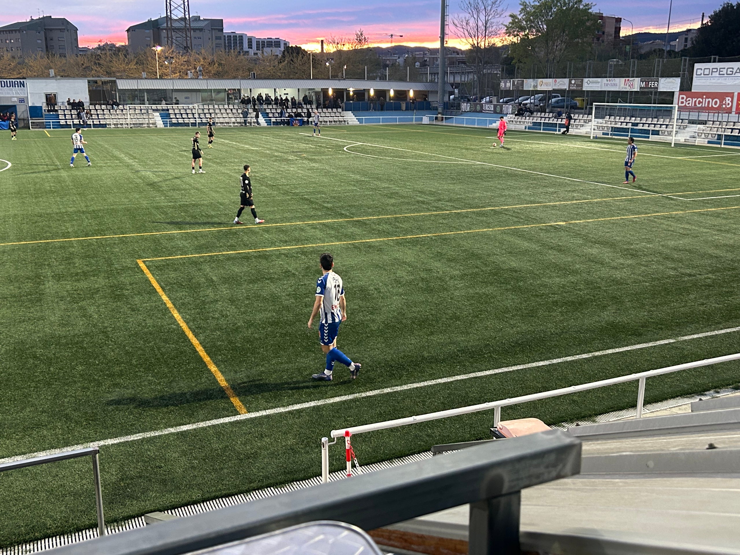 Imatges del partit entre San Cristóbal i Vilanova / Marc Pérez