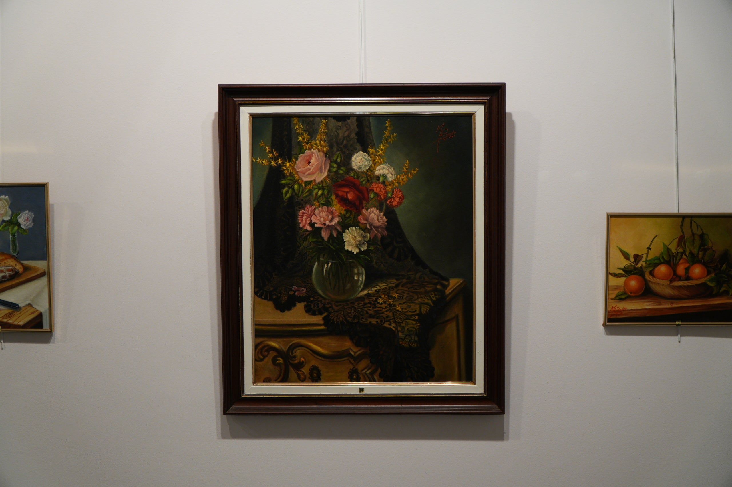 La Sala Salvador Alavedra acull fins al 6 de maig, una “Retrospectiva” de Mercè Cercós, pintora afiançada a Terrassa, que destaca per l’ús de tècniques tradicionals, com l’oli, el pastel i l’aquarel·la. En aquesta exposició, presenta un seguit d’obres que s’emmarquen dins el figurativisme en les seves diverses temàtiques.