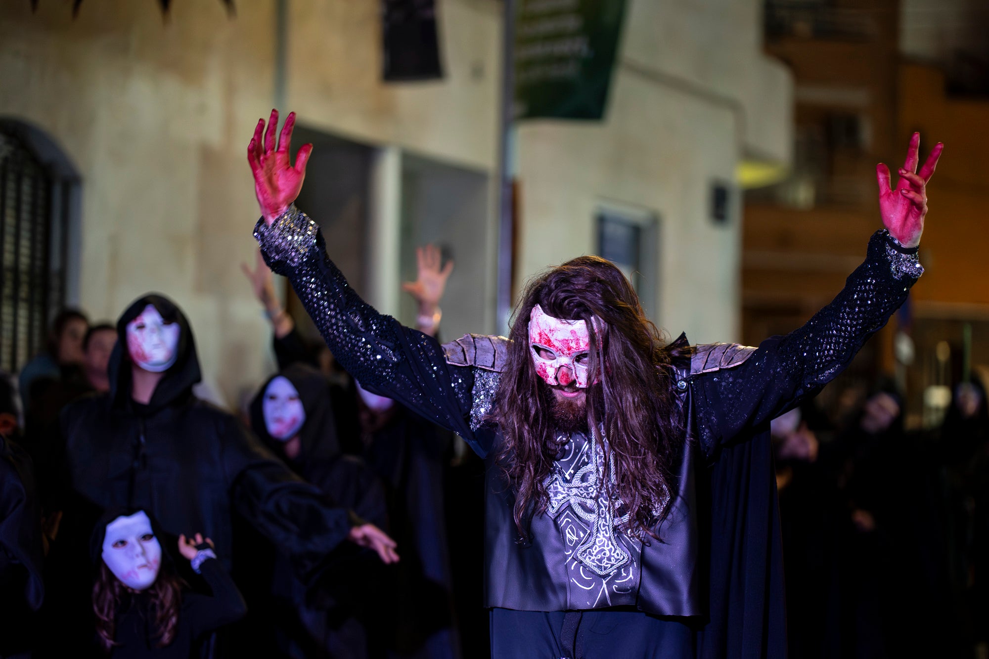 Aquest dijous a la nit ha tingut lloc l’espectacle inaugural de Walpurgis, la Fira de Bruixes. Sant Pere Nord es prepara per quatre dies plens d’activitats, on la bruixeria i l’esoterisme en són els eixos principals. 