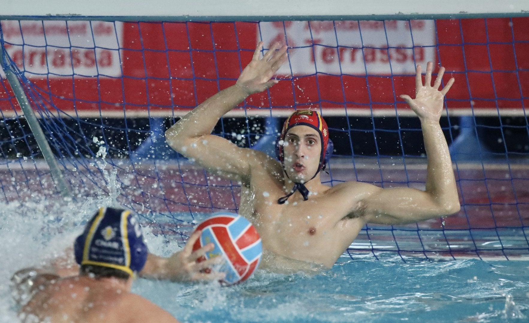 Jugada del partit entre el CN Terrassa i l'Atlètic Barceloneta | Comunicación RFEN Aquatics

