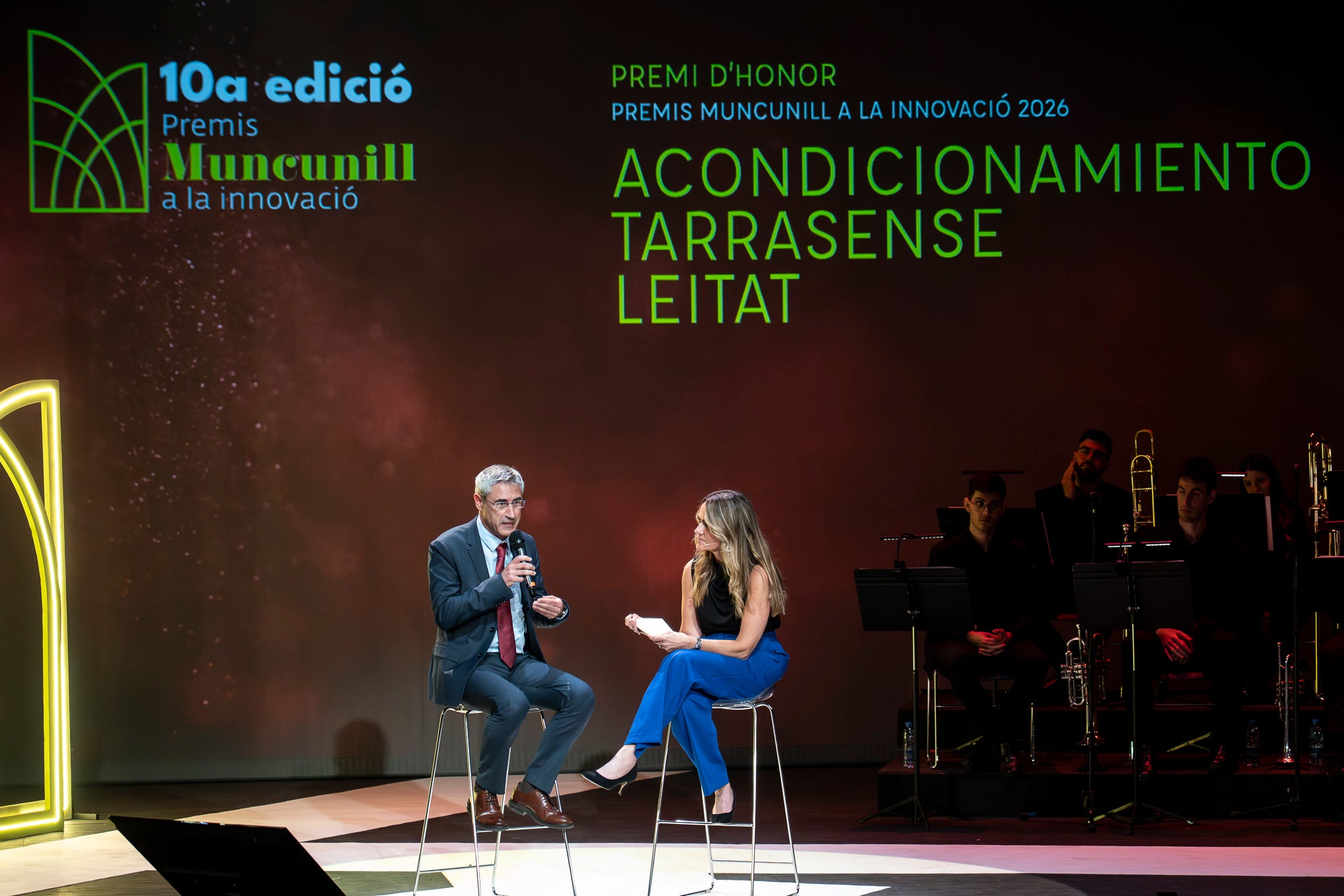 El Teatre Principal ha acollit aquest dijous, dia 7 de maig, la desena edició dels Premis Muncunill a la Innovació. Les empreses guanyadores han estat Comser, Luxquanta, Casa Batlló i Domestic Data Streamers, mentre que el Premi Muncunill a la Innovació d’Honor ha estat per l’Acondicionamiento Tarrasense, actual Centre Tecnològic LEITAT, en reconeixement a la seva trajectòria de 120 anys. Com ja és habitual, durant la gala, conduïda per la periodista Sheila Allen, i ha comptat amb un element artístic excepcional: l'actuació de l'Orquestra Simfònica del Vallès,. Creats per l’Ajuntament de Terrassa amb el suport de la Diputació de Barcelona, aquests guardons tenen com a principal objectiu apropar la innovació a la ciutadania i, alhora, visibilitzar i reconèixer la feina de les empreses que aposten per la innovació com a model integral, contribuint a la millora de la qualitat de vida de les persones.