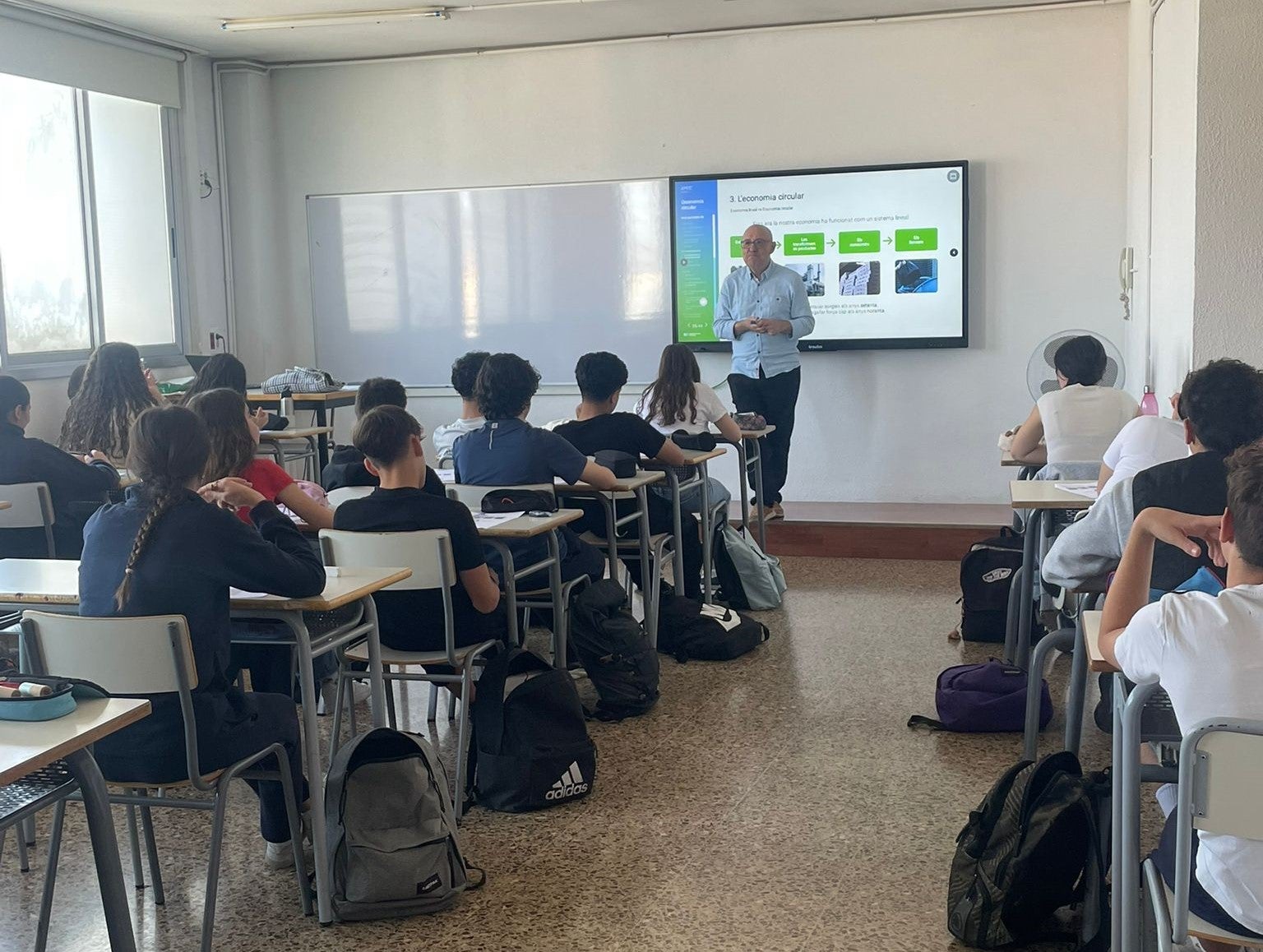 Tallers d'educació financera a alumnes de l'escola El Cingle de Terrassa | IEF