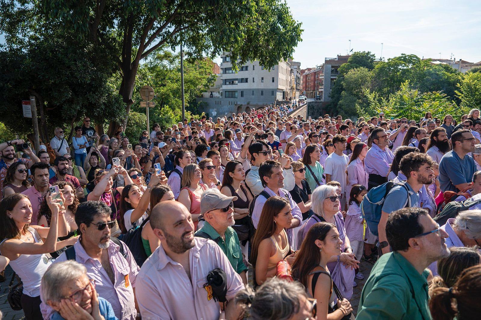 Els Minyons de Terrassa han estrenat el 3d9 amb folre i el pilar de 6 a la Diada del Patrimoni. La colla malva assoleix el primer castell de nou pisos de la temporada a la Seu d'Ègara. Per acompanyar aquest primer nou de l'any, els terrassencs han demostrat el seu domini absolut de la gamma alta de vuit completant de nou el 5 de 8 i el 2 de 8 amb folre. La cirereta a una diada rodona ha arribat en la ronda de pilars. Els de Cal Reig han descarregant el primer pilar de 6 de la temporada. Per tancar la diada els Minyons han alçat fins a deu pilars de quatre simultanis. El tradicional pilar caminat pel Pont de Sant Pere ha arribat al peu del campanar de l’església, després de caure a l’entrada de la plaça del Rector Homs.