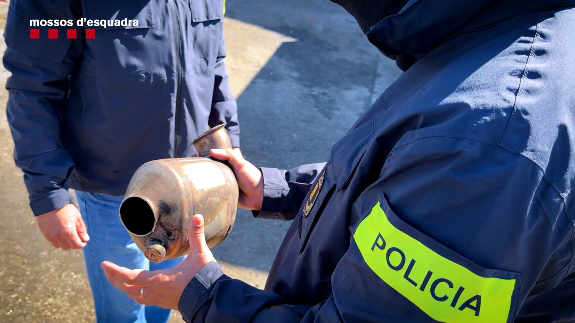 Catalitzadors recuperats en l'operatiu de Mossos per acabar amb un grup criminal | Mossos