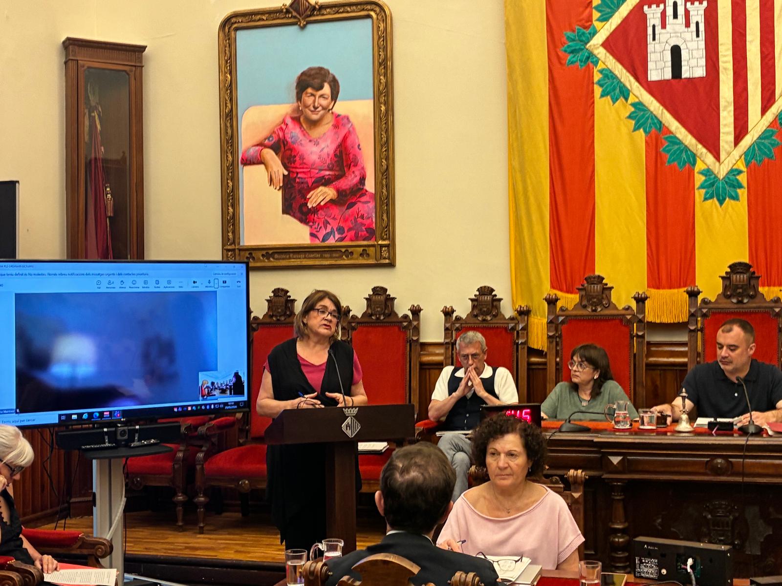 La regidora d'Habitatge ha presentat el Pla Local d'Habitatge, aprovat en sessió plenària | Vicenç Batalla
