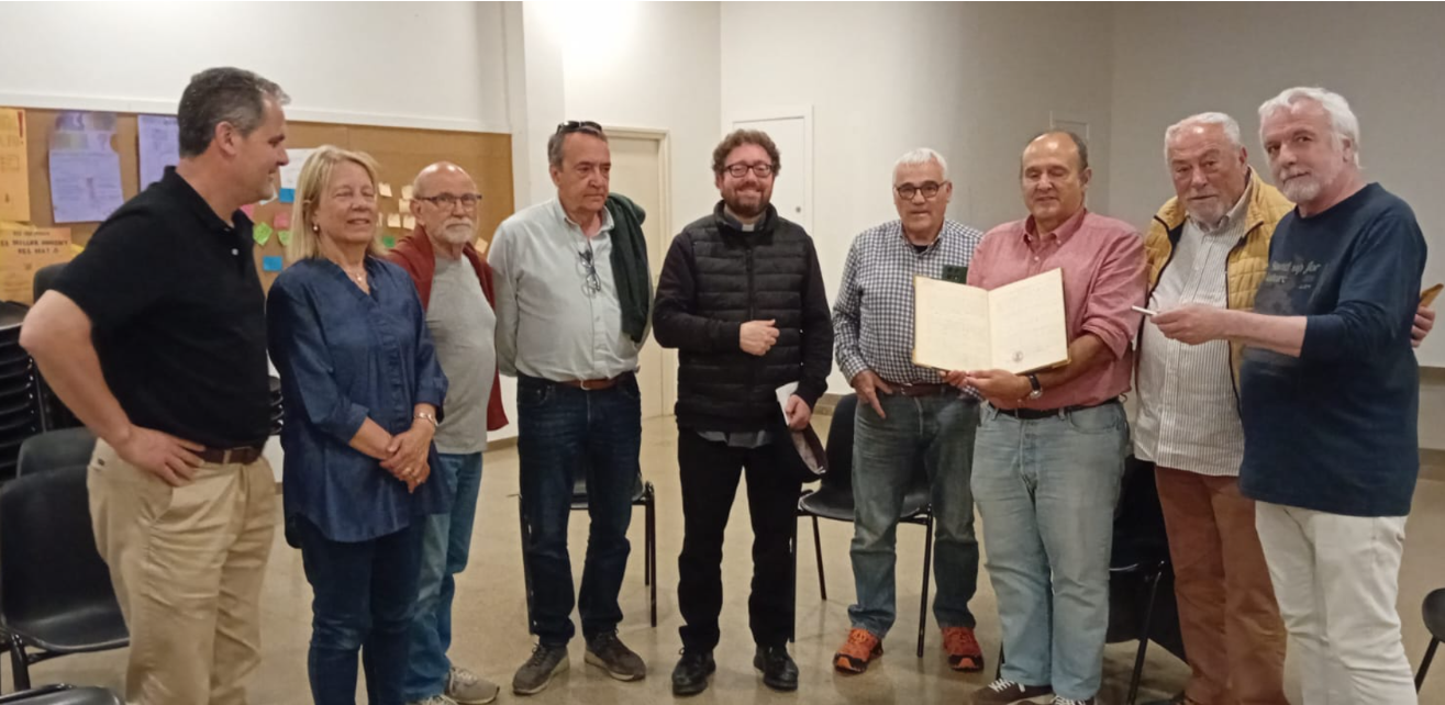 Foto de la trobada: Marcel·lí Bosch, Mireia Solsona, Miquel Talló, Kiko Closa, Ferran Garcia, Mossèn Guillem, Martí Puig, Carles Capellas i Quico Sala com interlocutor de les parts | Joan Moreno.