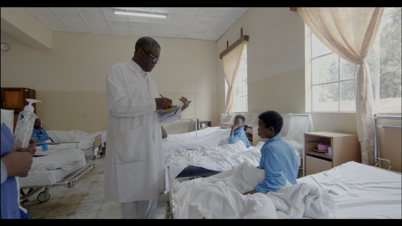 Fotograma del documental de 'Semillas de Kivu!