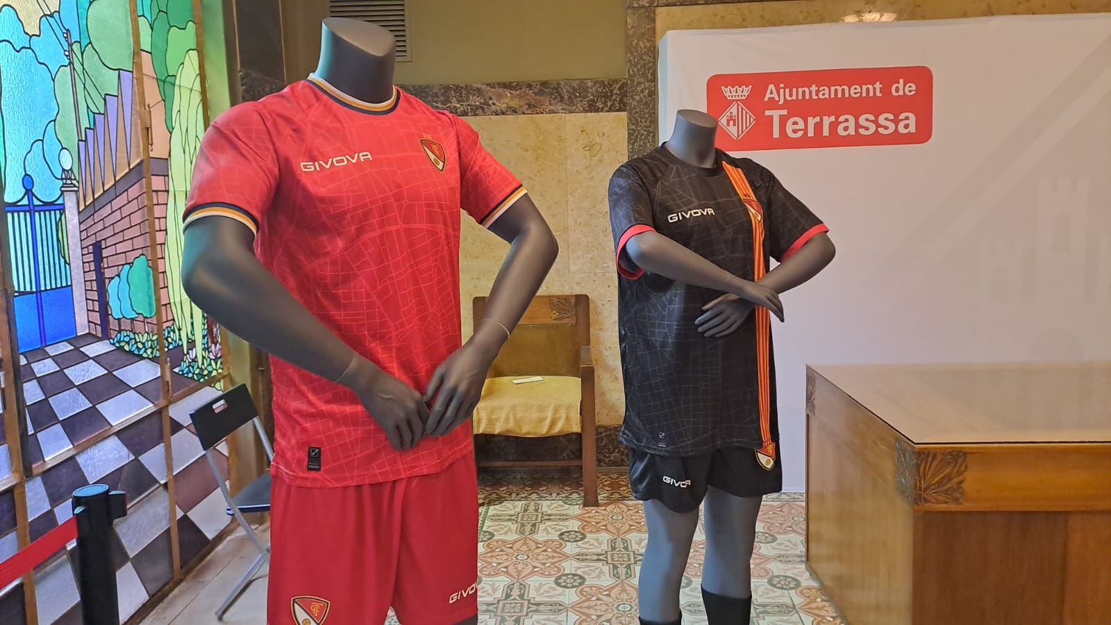 Presentació de les noves samarretes del Terrassa FC per a la temporada 26/27 | Oriol Manrique
