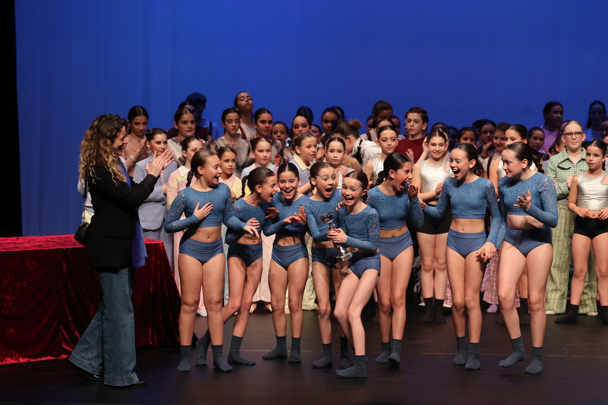 Aquest passat cap de setmana, dies 5 i 6 de juny, Ars Estudi de Dansa de Terrassa va assistir a l’última competició de la temporada. L'entitat terrassenca va aconseguir fins a quatre podis, així com el passi a la gran final nacional amb totes les coreografies. I, a més, Ars Estudi també podrà ser al festival internacional de dansa de Brasil gràcies a una beca aconseguida. En aquesta darrera competició, primera posició per a les coreografies de Zero to Hero, Rhythm of the Night i You Broke me First, mentre que Home es va endur el tercer premi.