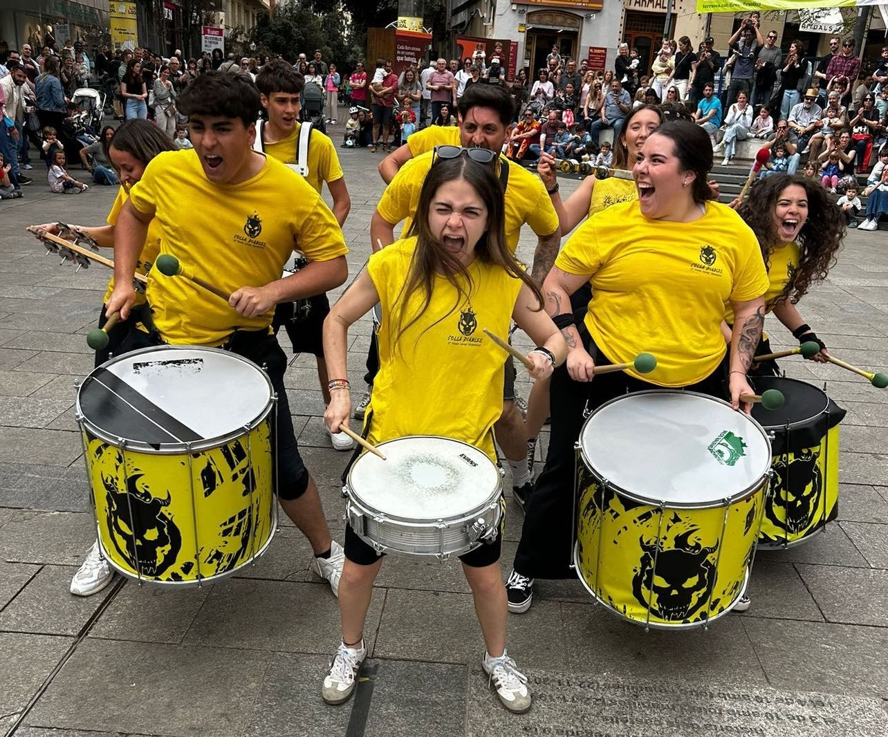 Batukada dels Diables de Sant Pere Nord actuen a Portugal | Cedida