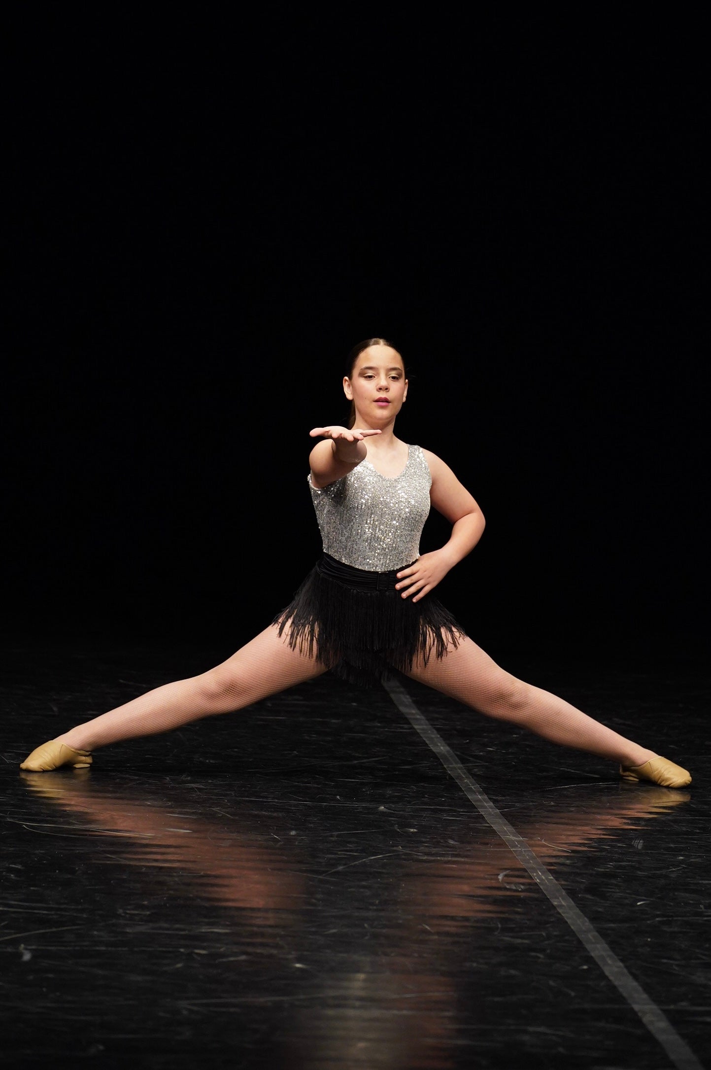  Aquest passat cap de setmana, dies 5 i 6 de juny, Ars Estudi de Dansa de Terrassa va assistir a l’última competició de la temporada. L'entitat terrassenca va aconseguir fins a quatre podis, així com el passi a la gran final nacional amb totes les coreografies. I, a més, Ars Estudi també podrà ser al festival internacional de dansa de Brasil gràcies a una beca aconseguida. En aquesta darrera competició, primera posició per a les coreografies de Zero to Hero, Rhythm of the Night i You Broke me First, mentre que Home es va endur el tercer premi.