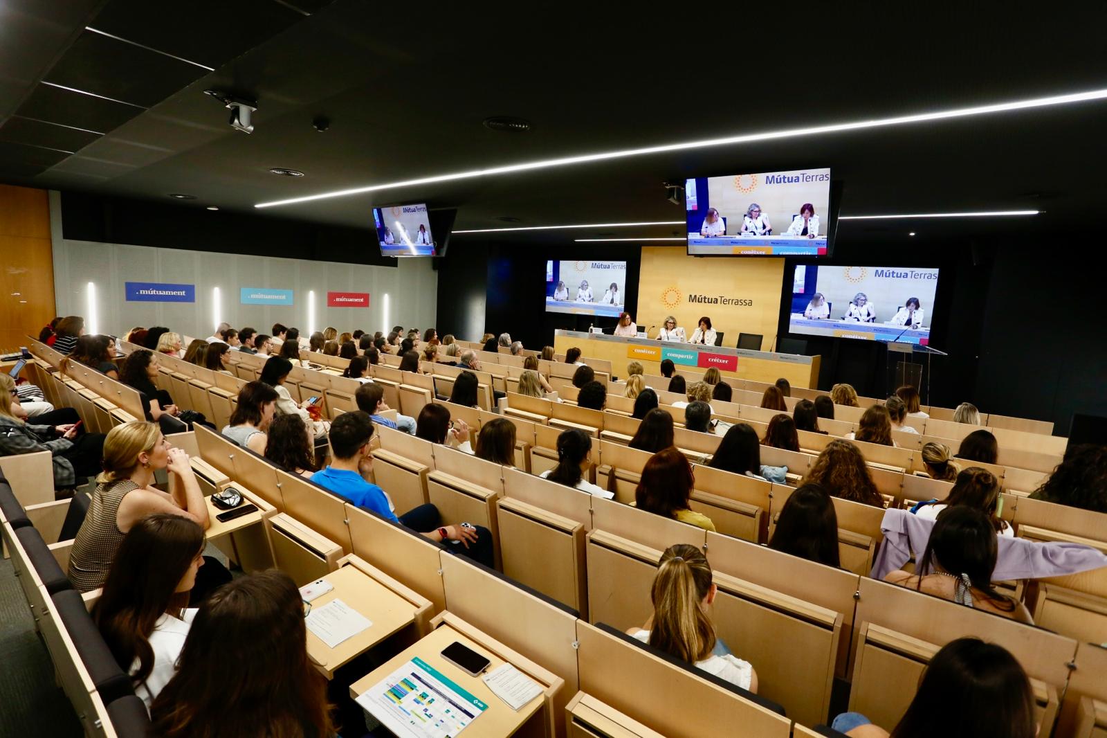 El Servei Integral de Vacunes de MútuaTerrassa organitza la II edició de la jornada sobre actualització en vacunes i immunitzacions | MútuaTerrassa