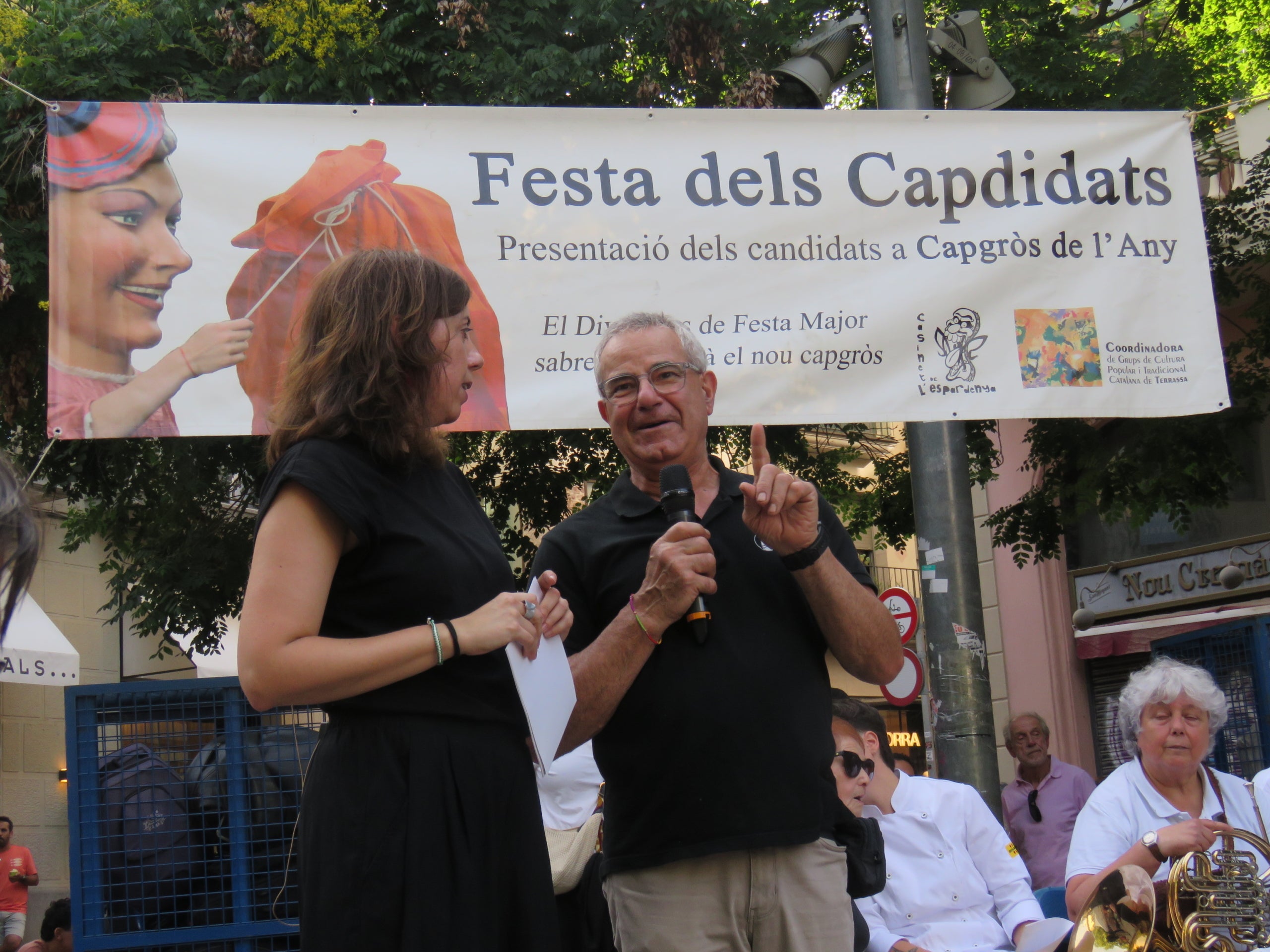 Carmen Aguilar, Noelia Fernández, Teresa Jarque, Ramón Herrera, Anna Granero, Mercè Gómez i Ramon Grimalt són els Capdidats a Capgròs del 2026. Tots ells han defensat la seva candidatura en un acte celebrat a la plaça Vella