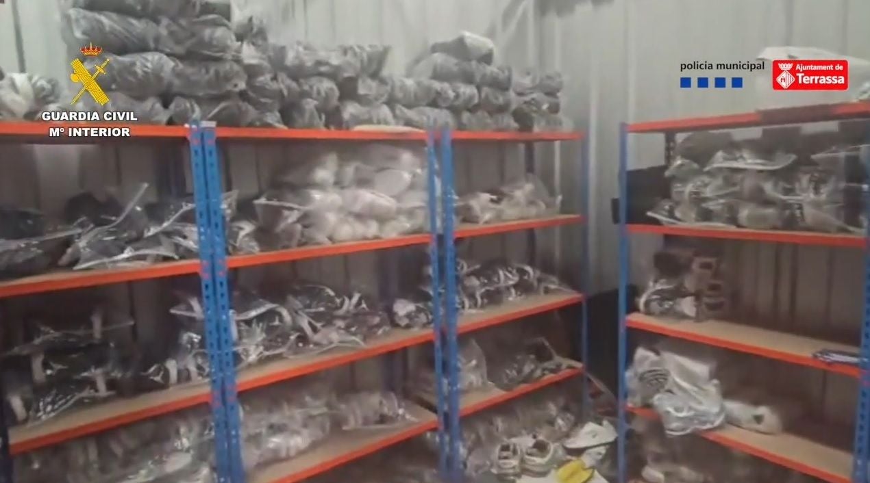 Dispositiu de Policia Municipal i Guàrdia Civil contra un grup criminal dedicat a la venda d'articles falsificats | PMT