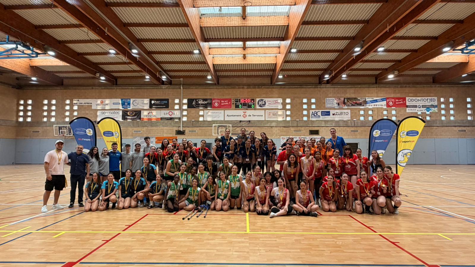 Dissabte 6 de juny va tenir lloc la Final Nacional de Voleibol Infantil Femení a les instal·lacions de Can Jofresa. L’esdeveniment va comptar amb la participació dels millors equips dels vuit Consells Esportius d’arreu de la comarca. La classificació final va ser: 1. Ins Domènech i Montaner. Consell Esportiu Maresme 2. Ins. Jaume Balmes. Consell de Barcelona 3. Col. Claver i Raimat. Consell Esportiu del Segrià 4. L'eramprunyà. Consell Esportiu del Baix Llobregat 5. CH Bordils. Consell Esportiu Gironès 6. Salesians. Consell Esportiu Vallès Occidental Sabadell 7. CV Batea. Consell Esportiu de la Terra Alta 8. CV Sant Pere i Sant Pau. Consell Esportiu del Tarragonès