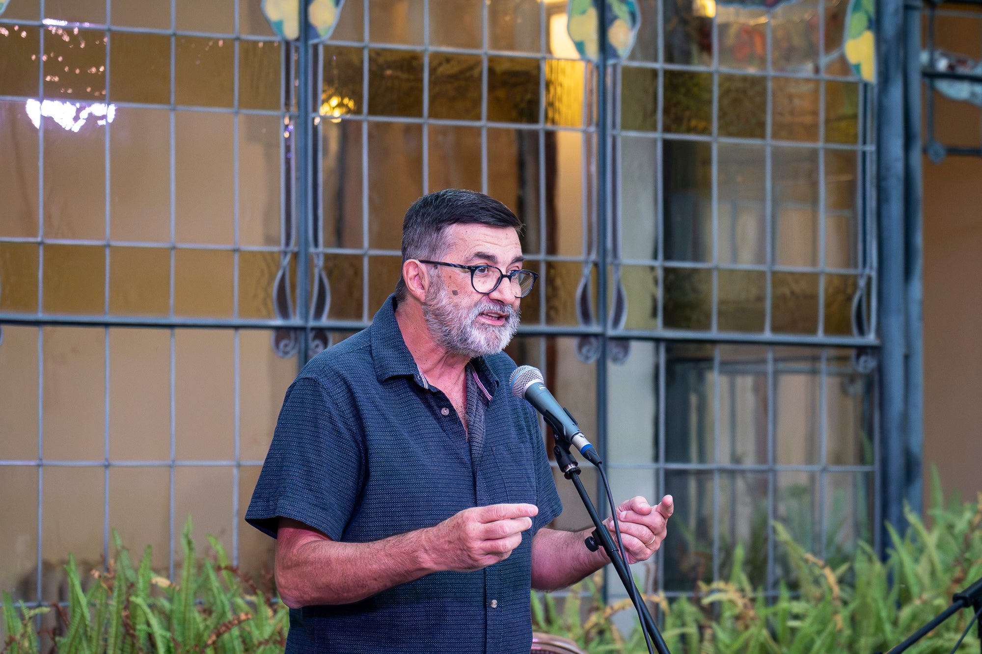 Terrassa va acollir ahir divendres, 3 de juliol, la Nit de la Poesia als Jardins de la Casa Alegre de Sagrera, un dels esdeveniments culturals més destacats de la programació Festa Major de Terrassa. Enguany, la jornada va tractar d'un recital basat en les traduccions de Stefan Zweig i Joan Vinyoli i va comptar amb les interpretacions de Rosa Cadafalch, Marissa Josa i Joan Grimalt al piano | Mireia Comas