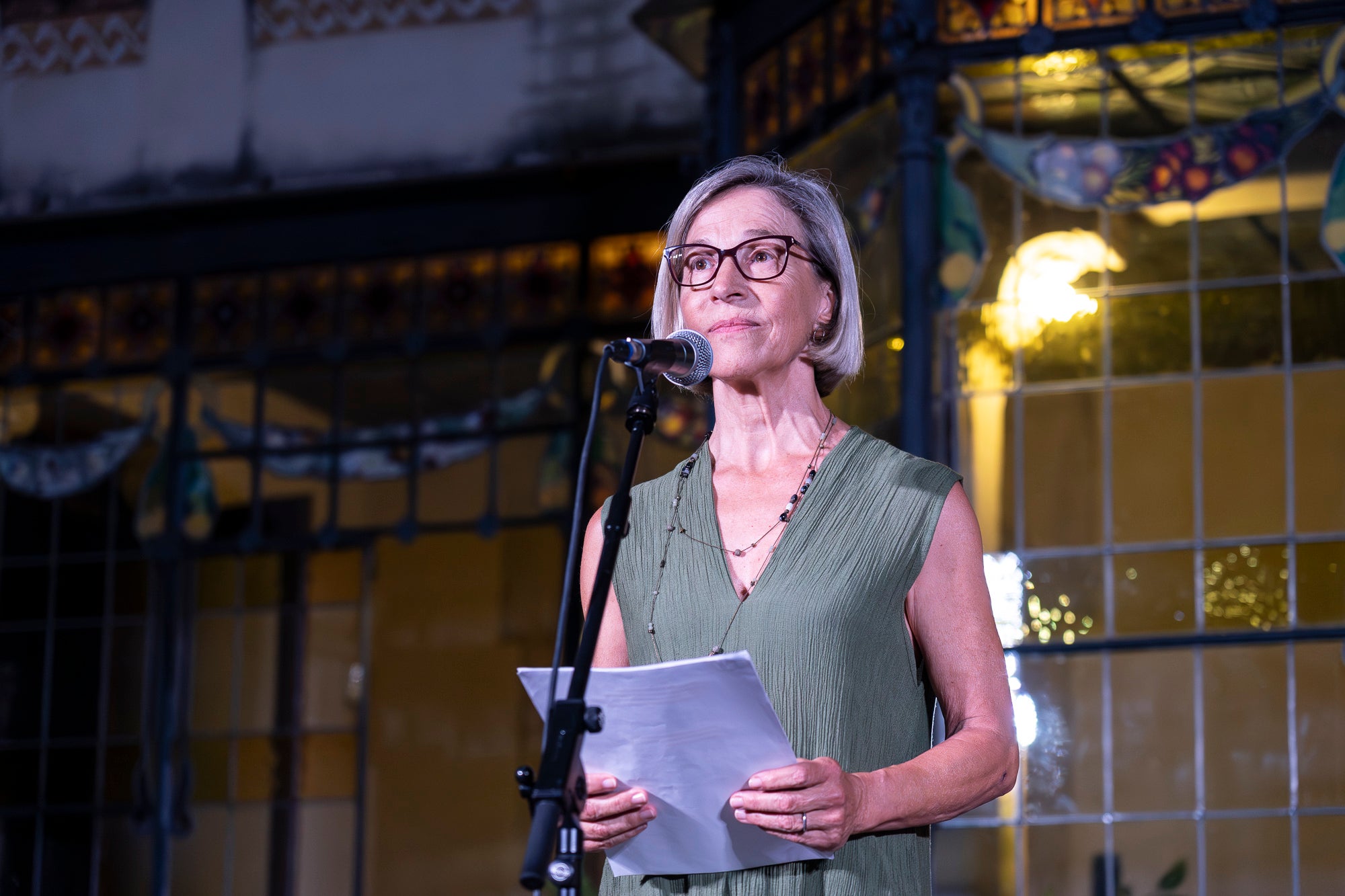 Terrassa va acollir ahir divendres, 3 de juliol, la Nit de la Poesia als Jardins de la Casa Alegre de Sagrera, un dels esdeveniments culturals més destacats de la programació Festa Major de Terrassa. Enguany, la jornada va tractar d'un recital basat en les traduccions de Stefan Zweig i Joan Vinyoli i va comptar amb les interpretacions de Rosa Cadafalch, Marissa Josa i Joan Grimalt al piano | Mireia Comas