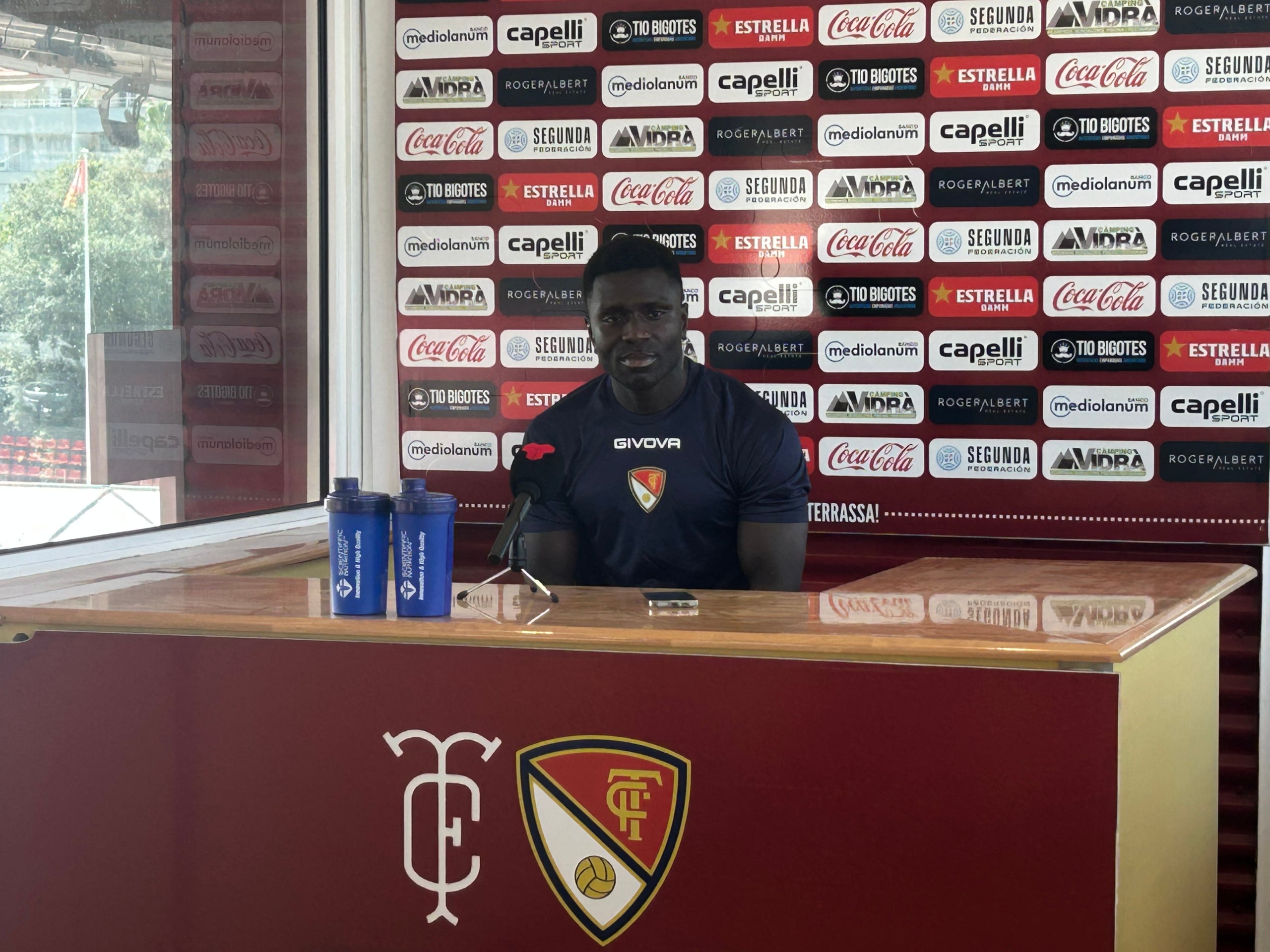 Marcos Mendes, nou jugador del Terrassa FC per aquesta temporada, a la roda de premsa