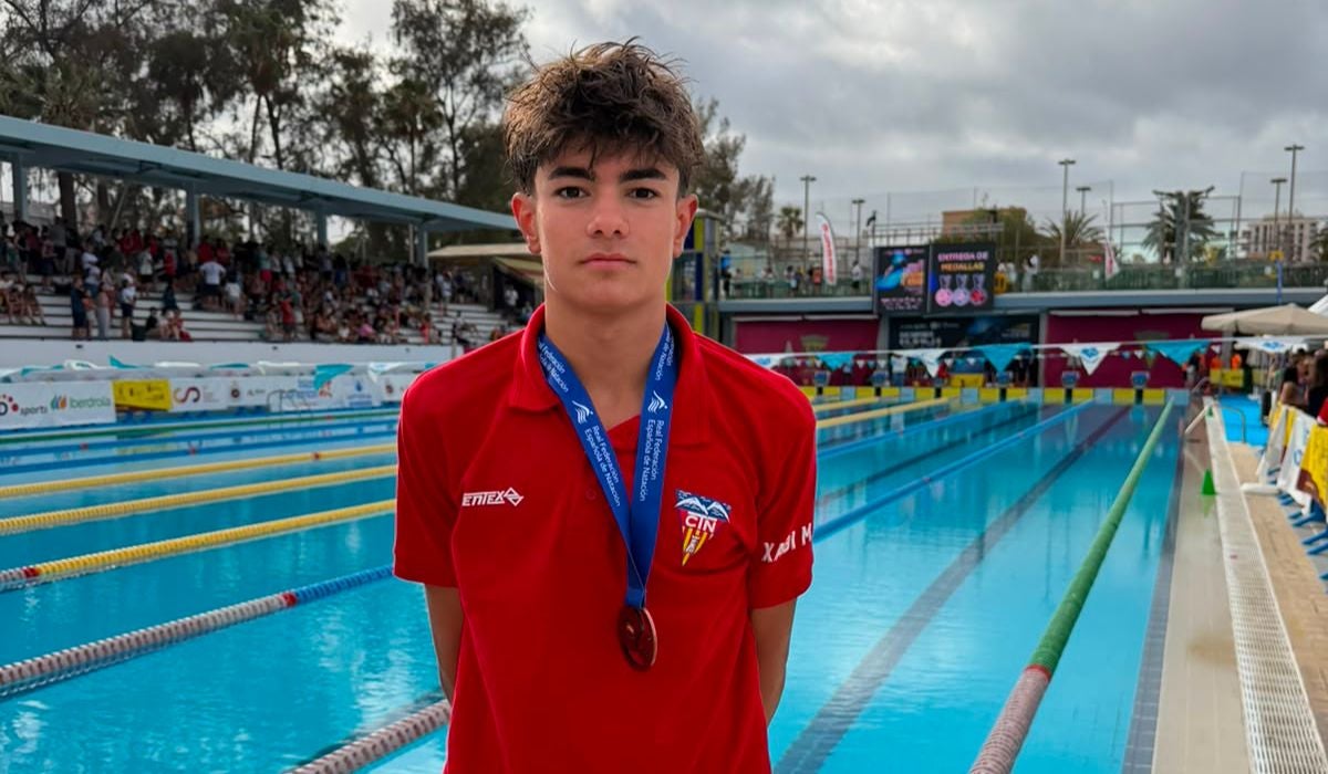 Pol Santana, medalla de bronze al Campionat d’Espanya Infantil de natació | CN Terrassa