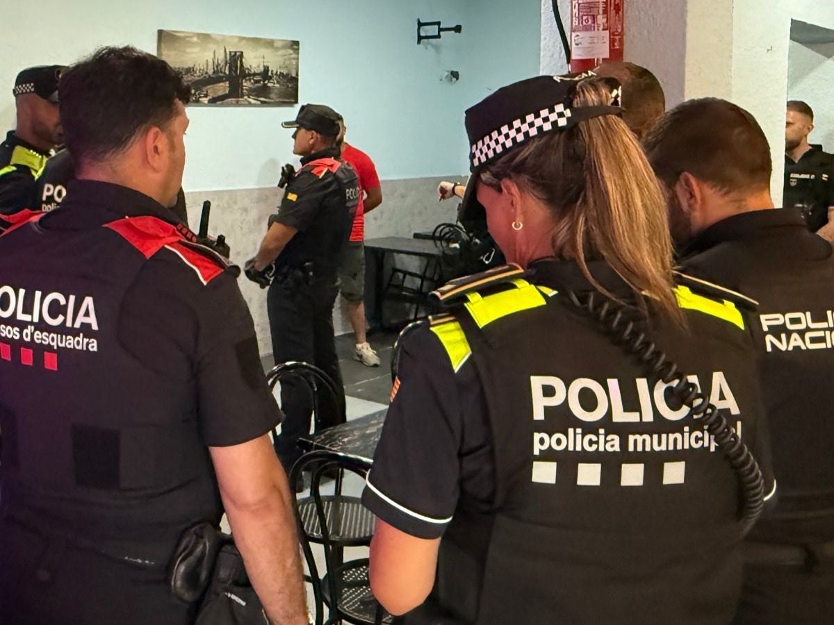 Dos detinguts en un operatiu policial a un establiment de Terrassa | Policia Municipal de Terrassa