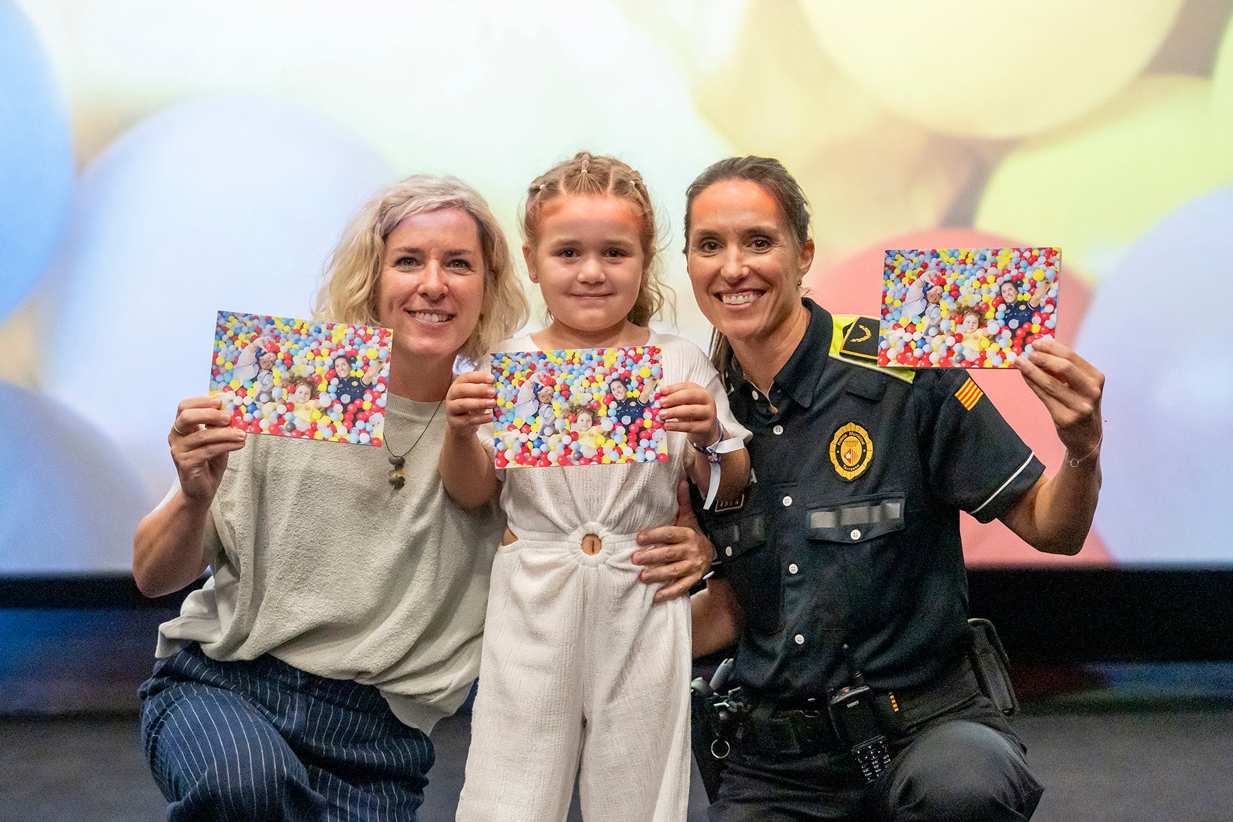 Presentació del calendari solidari 2027 de la campanya 'Imprescindibles 2' de Policías x Valientes |  Rafel Casanovas BCF
